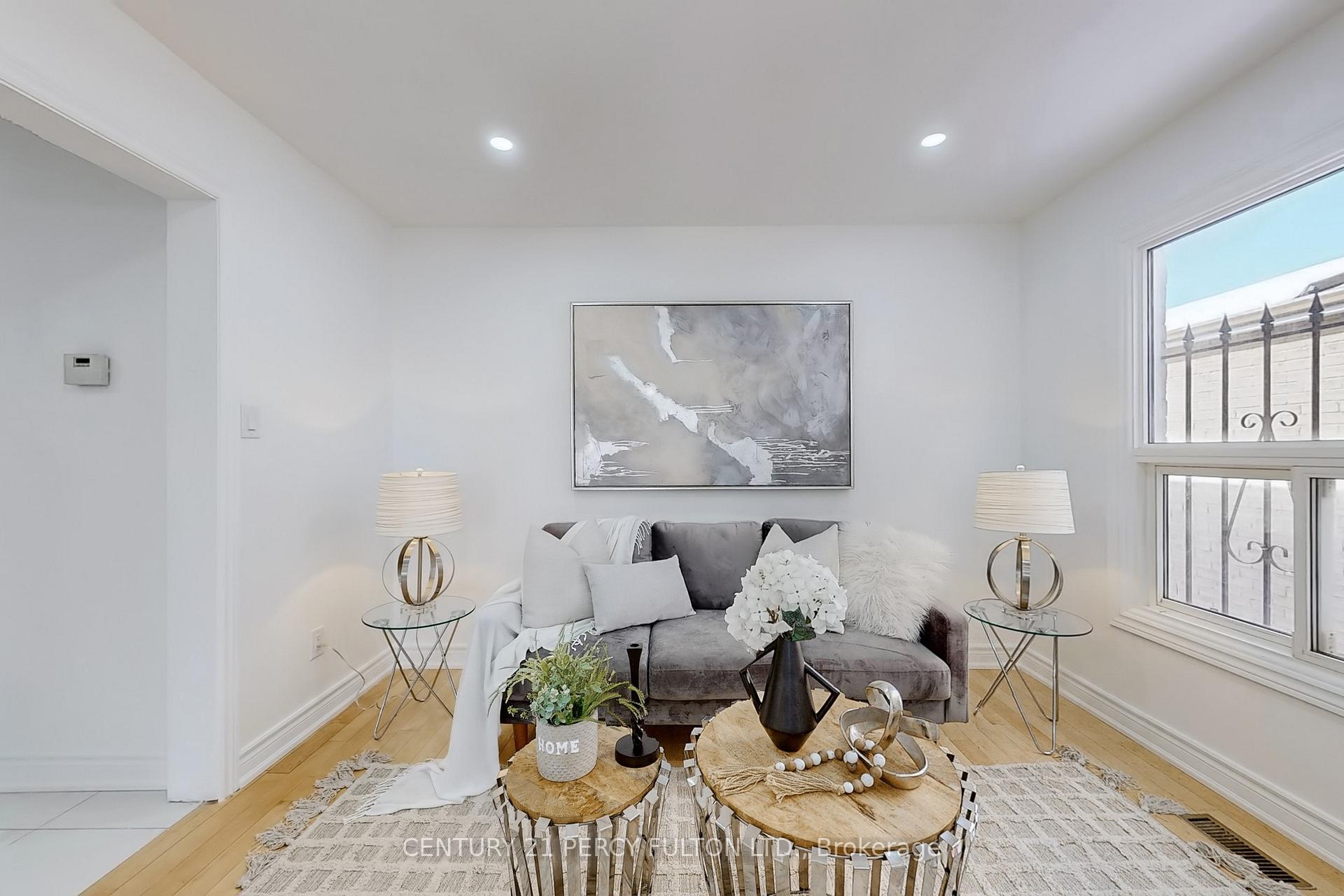 Photo 12 of 86 Northolt Crescent, Markham, Milliken Mills East — HOMEH