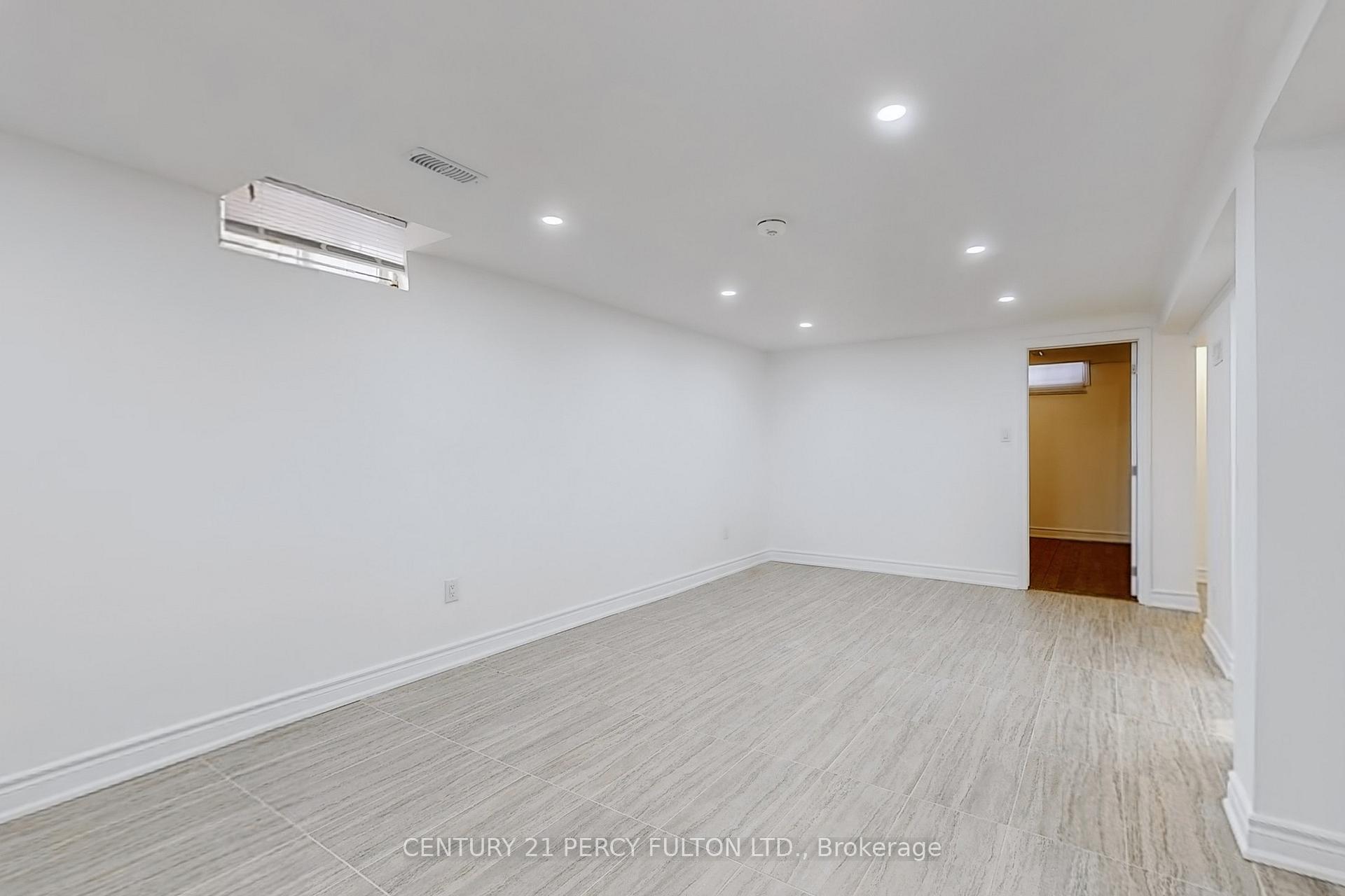 Photo 33 of 86 Northolt Crescent, Markham, Milliken Mills East — HOMEH