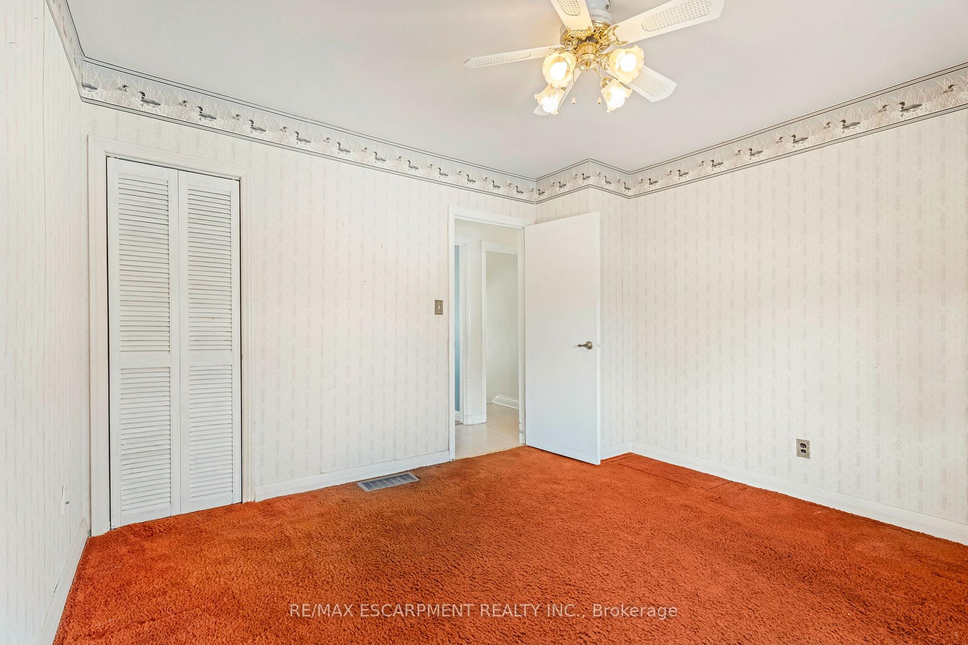 Photo 16 of 59 Mountain Avenue N, Hamilton, Stoney Creek — HOMEH