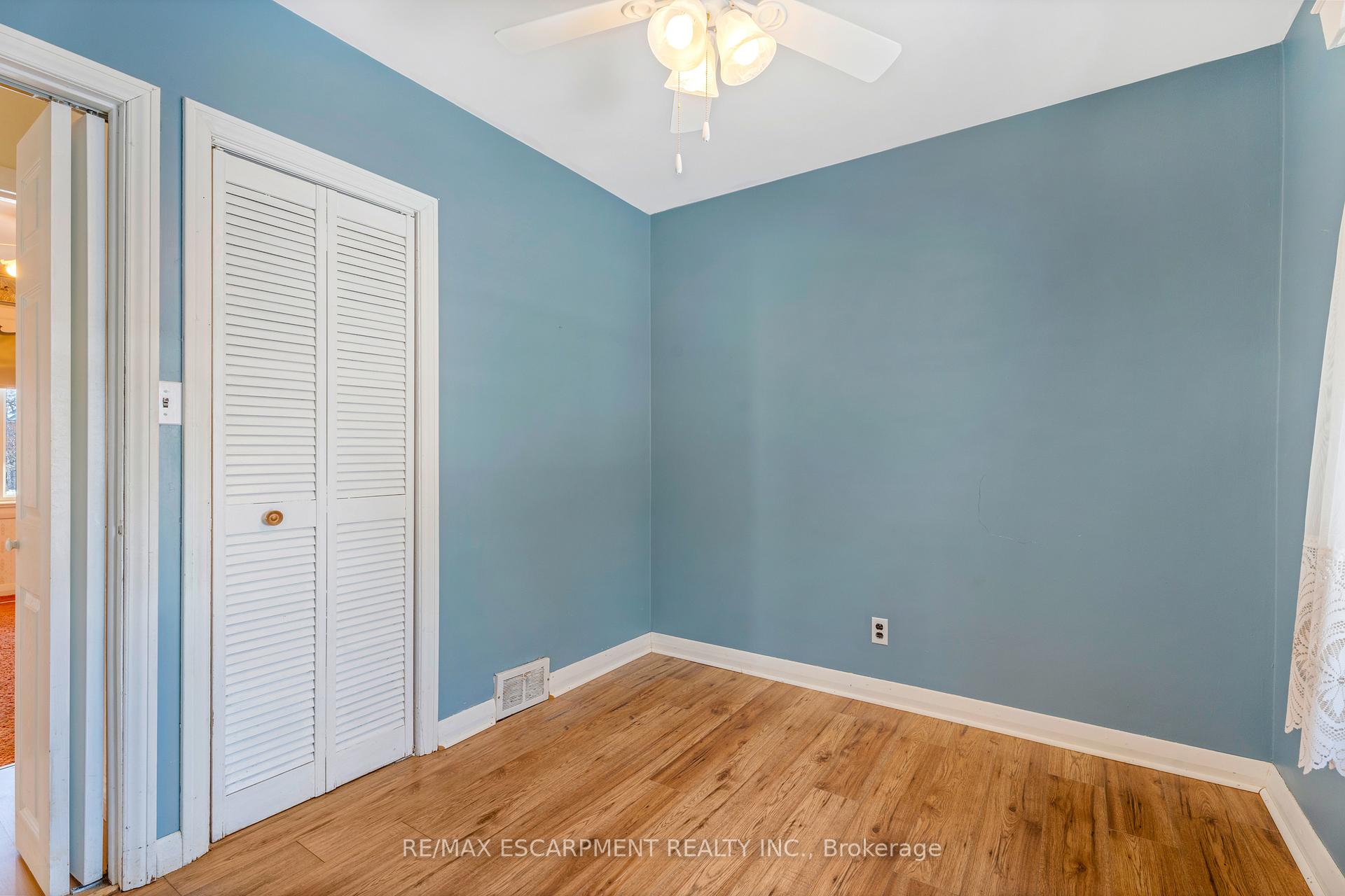 Photo 18 of 59 Mountain Avenue N, Hamilton, Stoney Creek — HOMEH