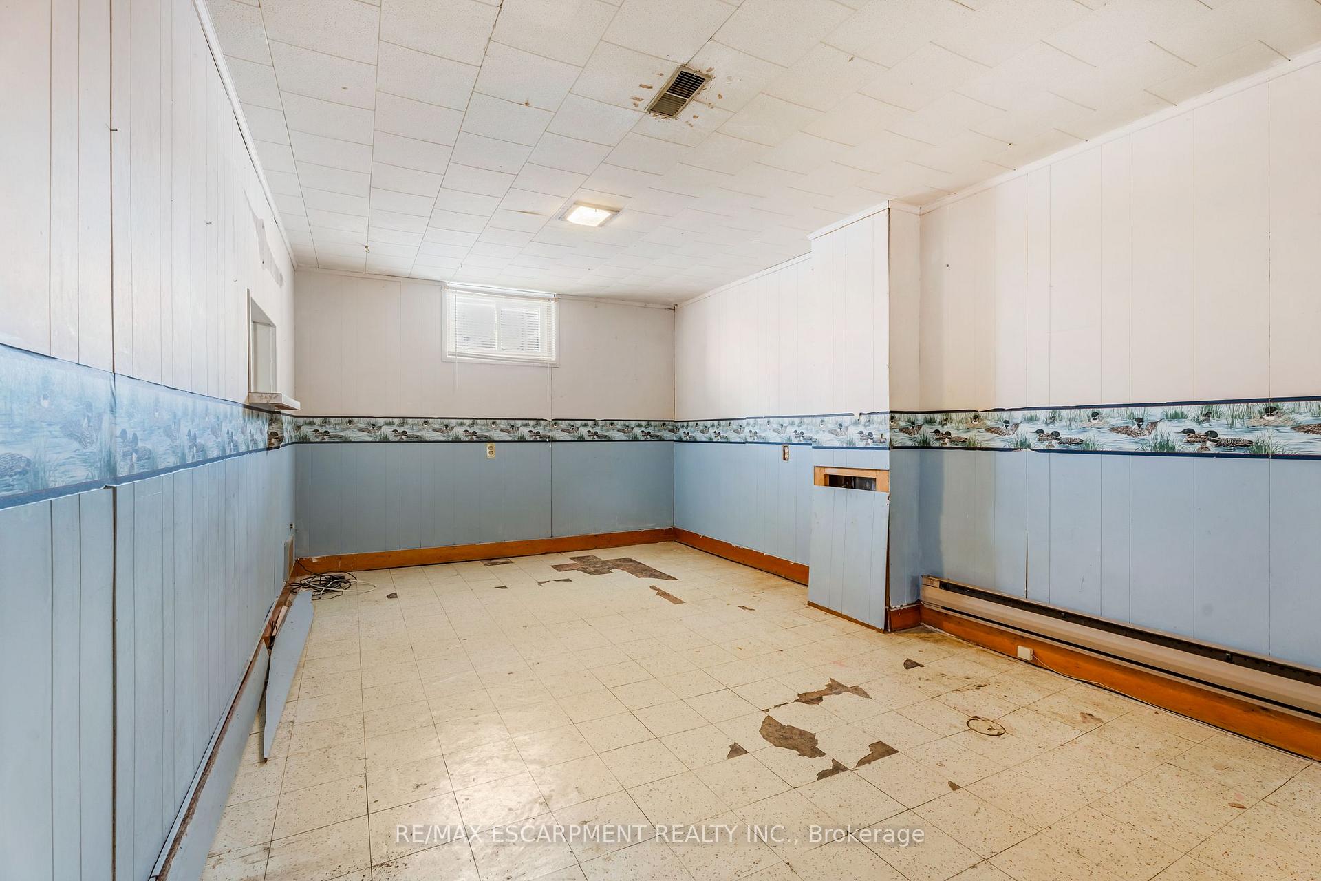 Photo 26 of 59 Mountain Avenue N, Hamilton, Stoney Creek — HOMEH