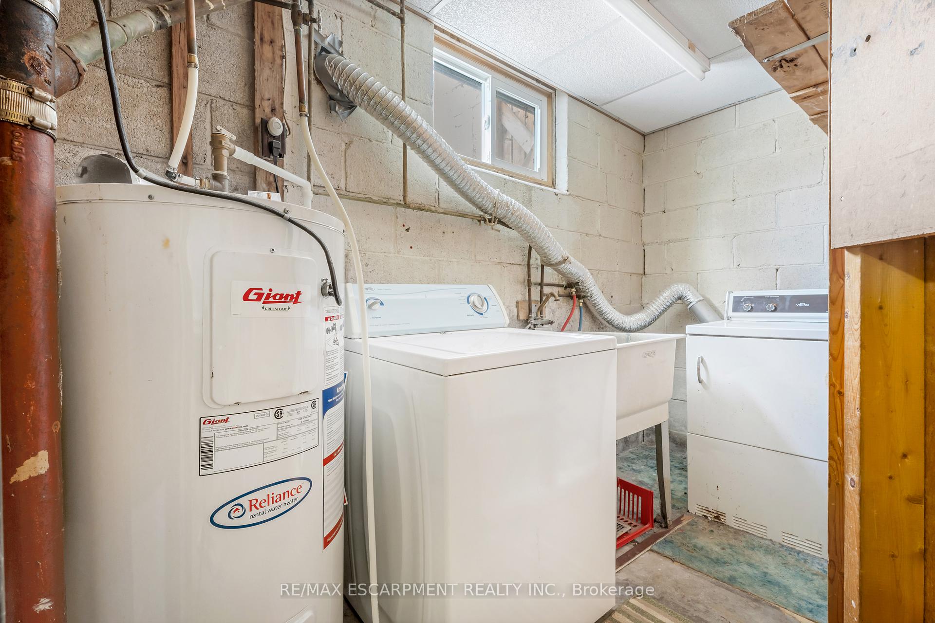 Photo 35 of 59 Mountain Avenue N, Hamilton, Stoney Creek — HOMEH