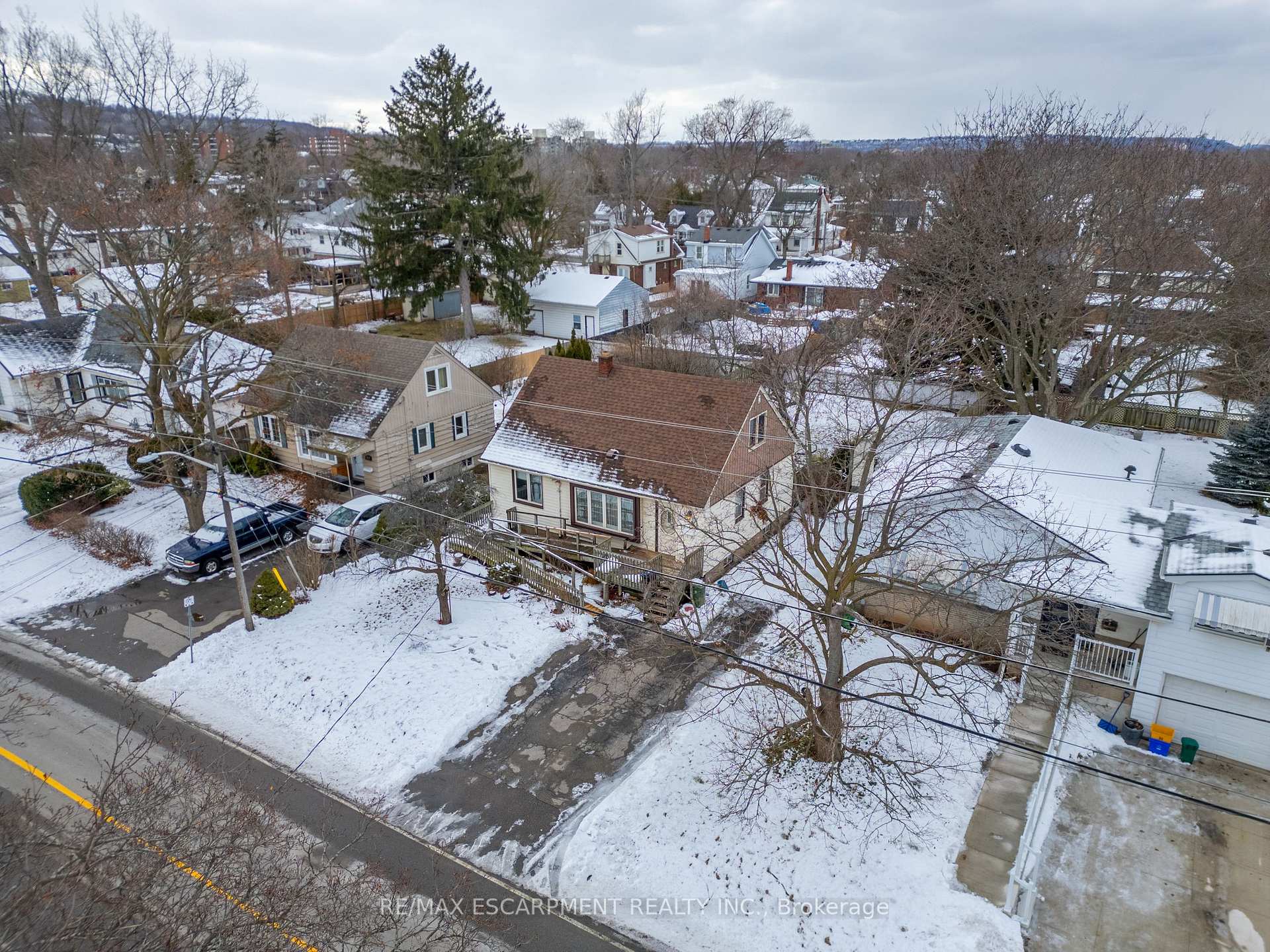 Photo 44 of 59 Mountain Avenue N, Hamilton, Stoney Creek — HOMEH