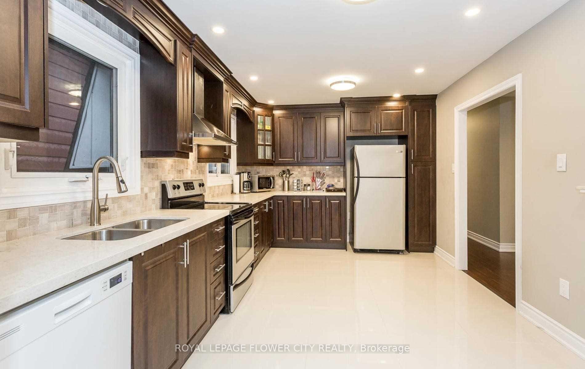 Photo 4 of 268 Vodden Street, Brampton, Madoc — HOMEH