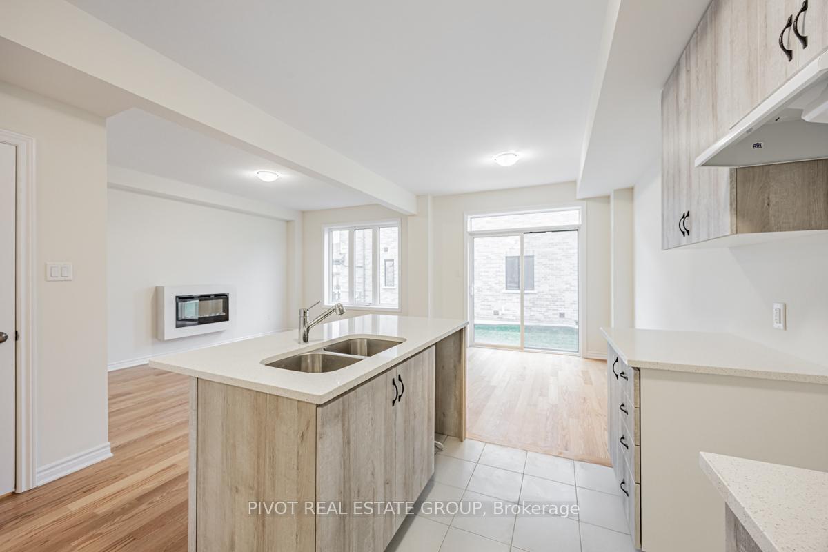 Photo 32 of 31 Waterfront Crescent, Whitby, Port Whitby — HOMEH