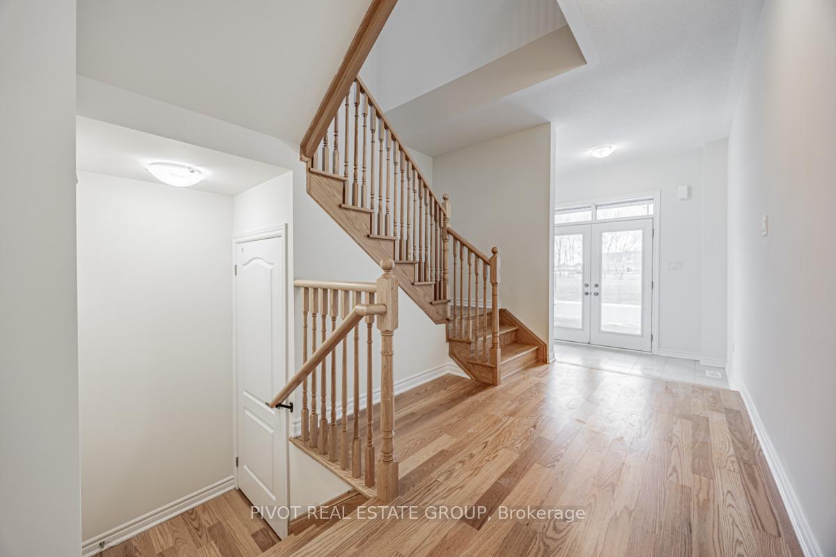 Photo 35 of 31 Waterfront Crescent, Whitby, Port Whitby — HOMEH