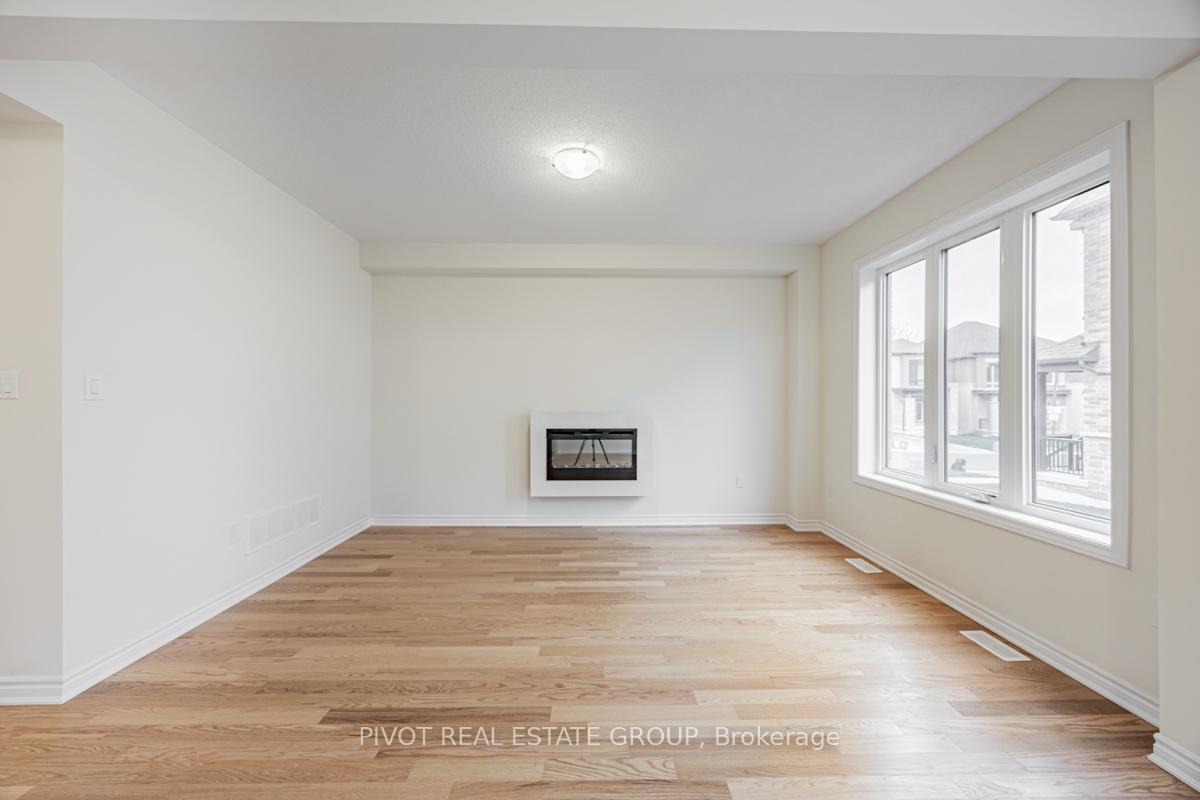 Photo 11 of 31 Waterfront Crescent, Whitby, Port Whitby — HOMEH