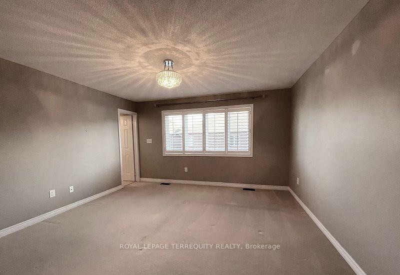Photo 32 of 4605 Keystone Crescent, Burlington, Alton — HOMEH