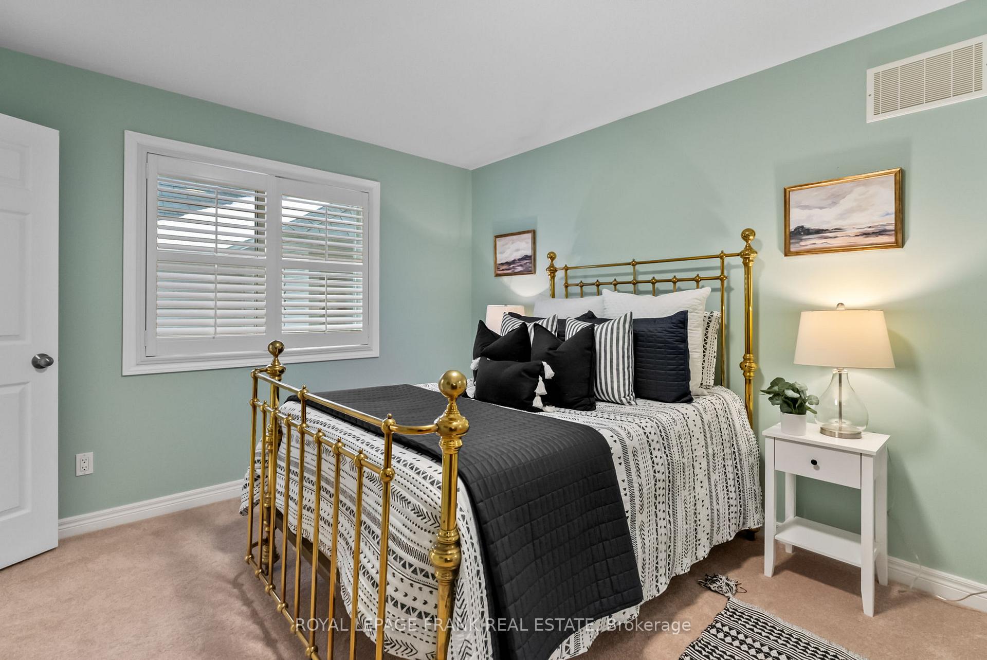 Photo 30 of 15 Belsey Lane, Clarington, Newcastle — HOMEH