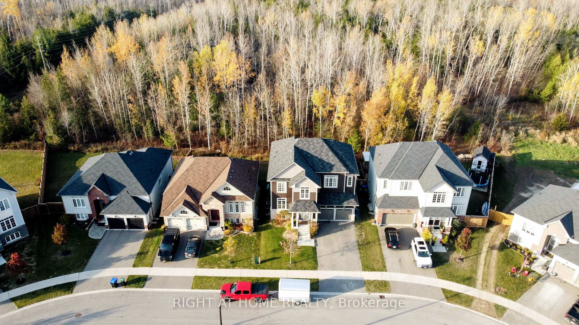 Photo 23 of 215 Roy Drive, Clearview, Stayner — HOMEH