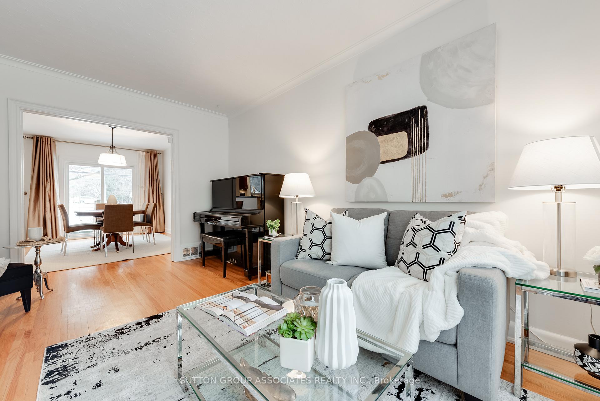 Photo 12 of 269 Winnett Avenue, Toronto, Humewood-Cedarvale — HOMEH