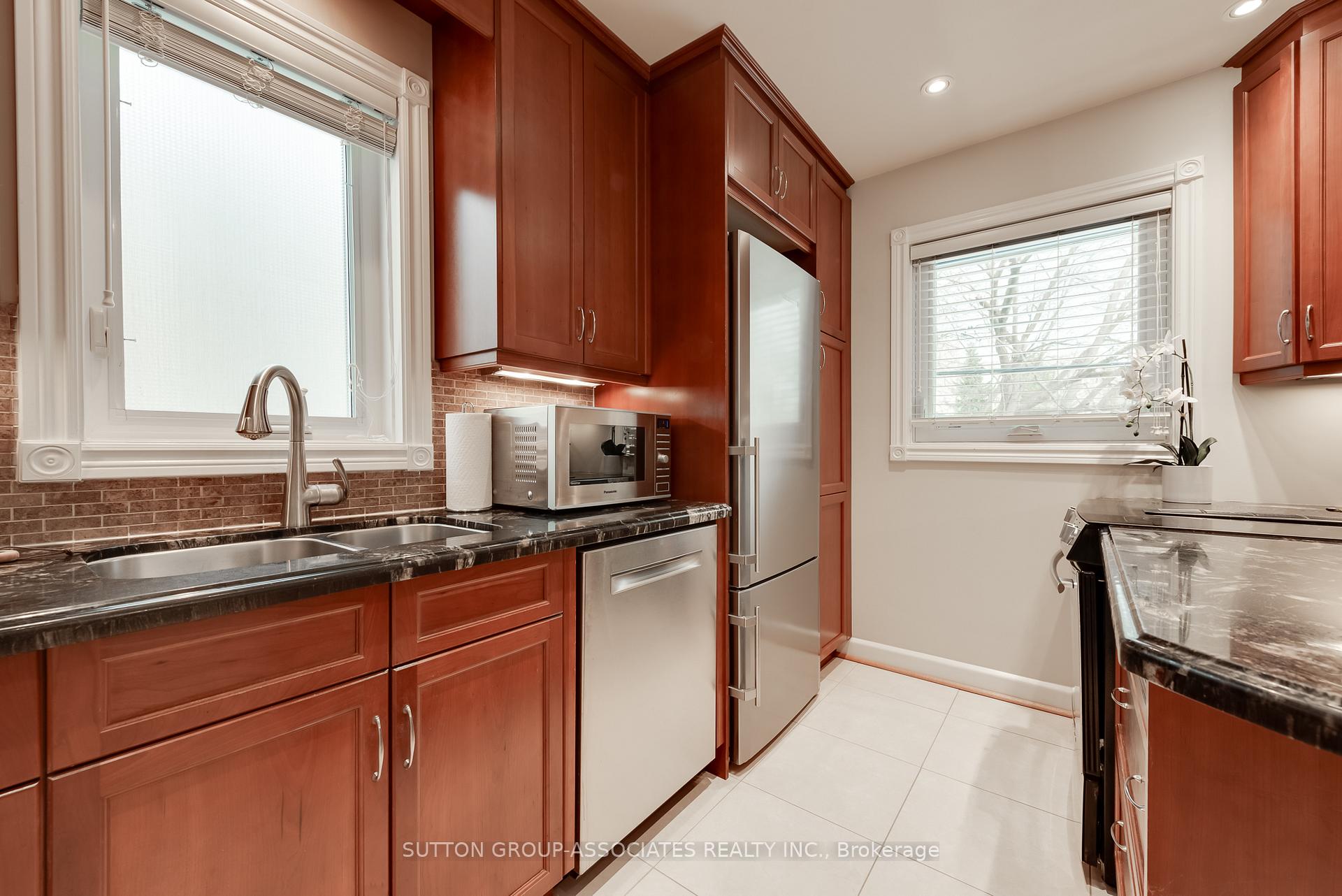 Photo 15 of 269 Winnett Avenue, Toronto, Humewood-Cedarvale — HOMEH