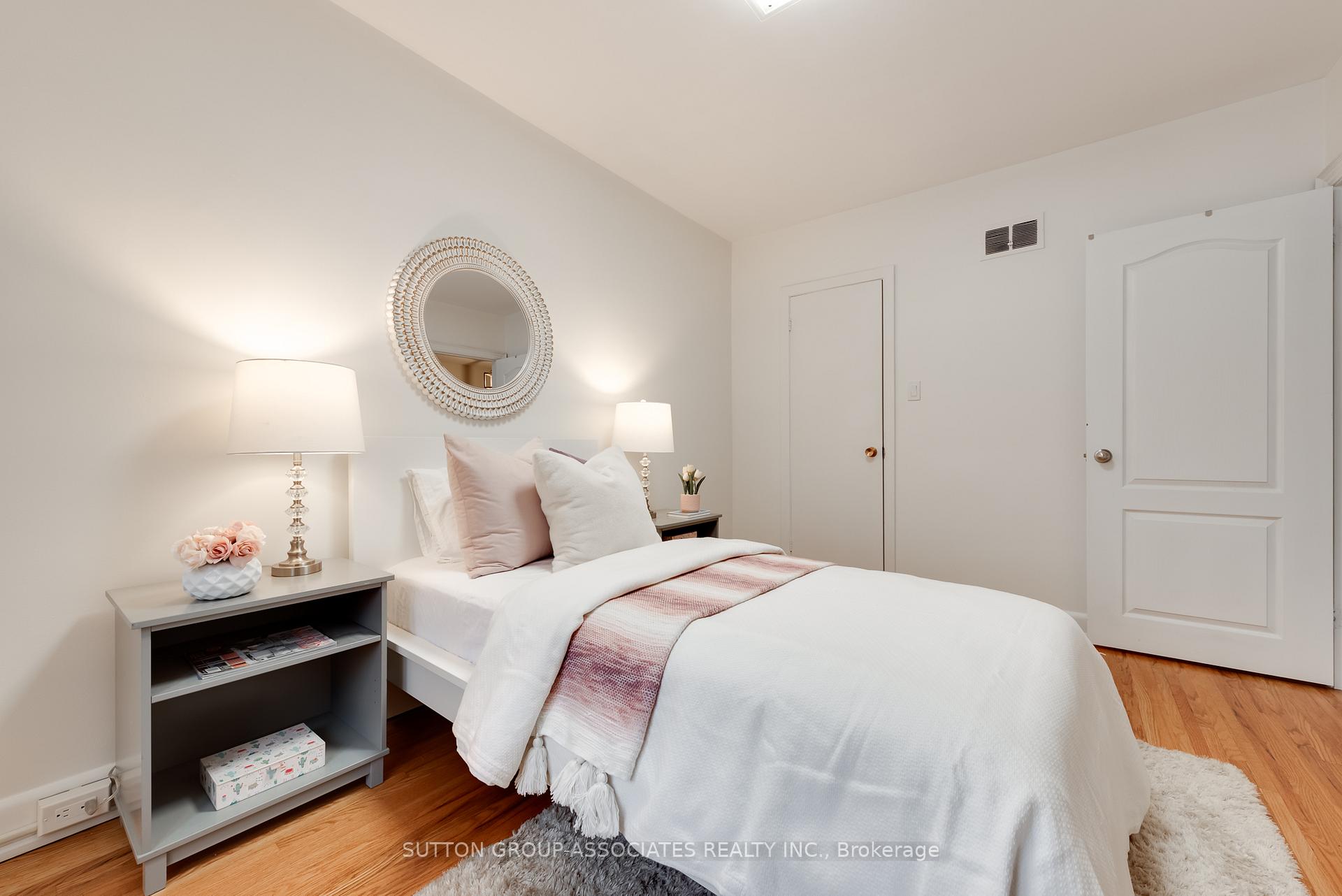 Photo 24 of 269 Winnett Avenue, Toronto, Humewood-Cedarvale — HOMEH
