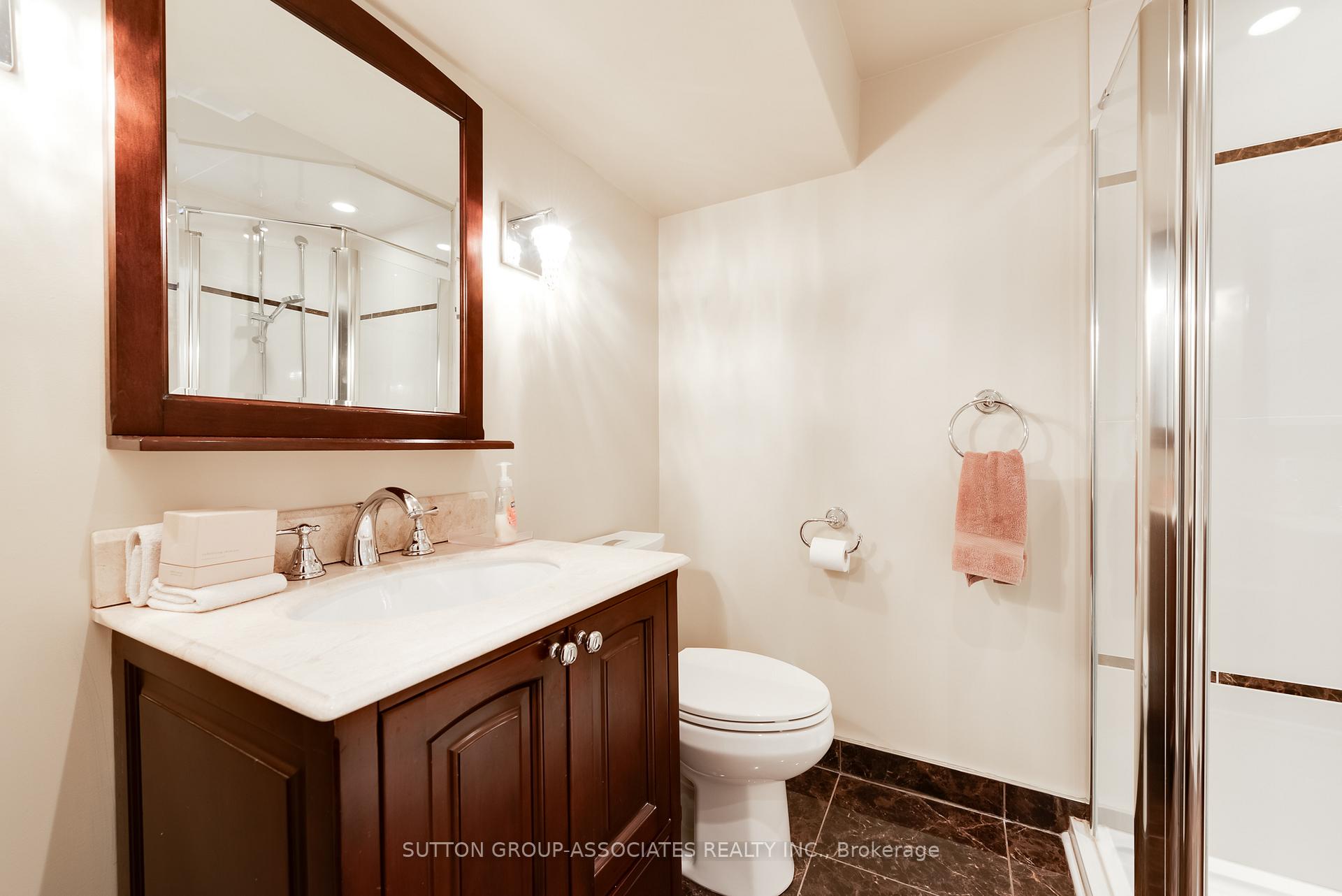 Photo 36 of 269 Winnett Avenue, Toronto, Humewood-Cedarvale — HOMEH