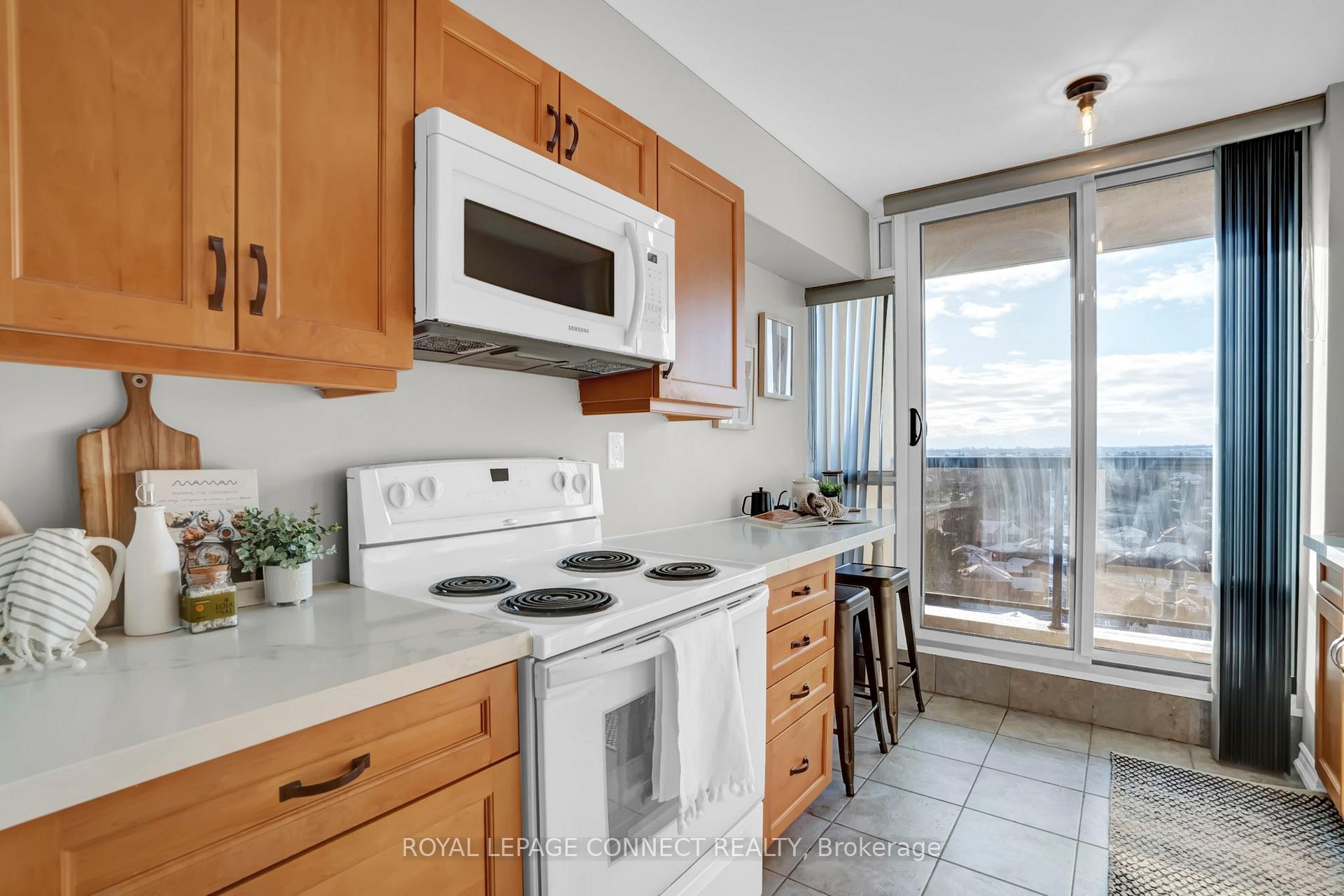 Photo 9 of Unit PH 105, 2 Westney Road N, Ajax, Central West — HOMEH