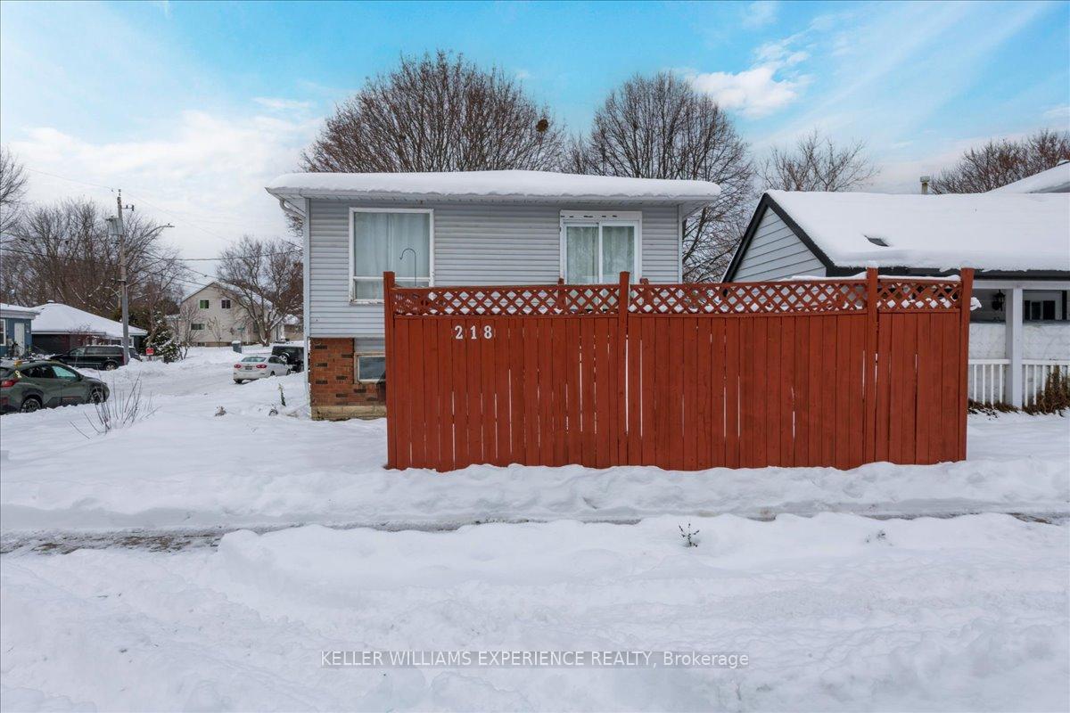 Front of 218 Hilda Street