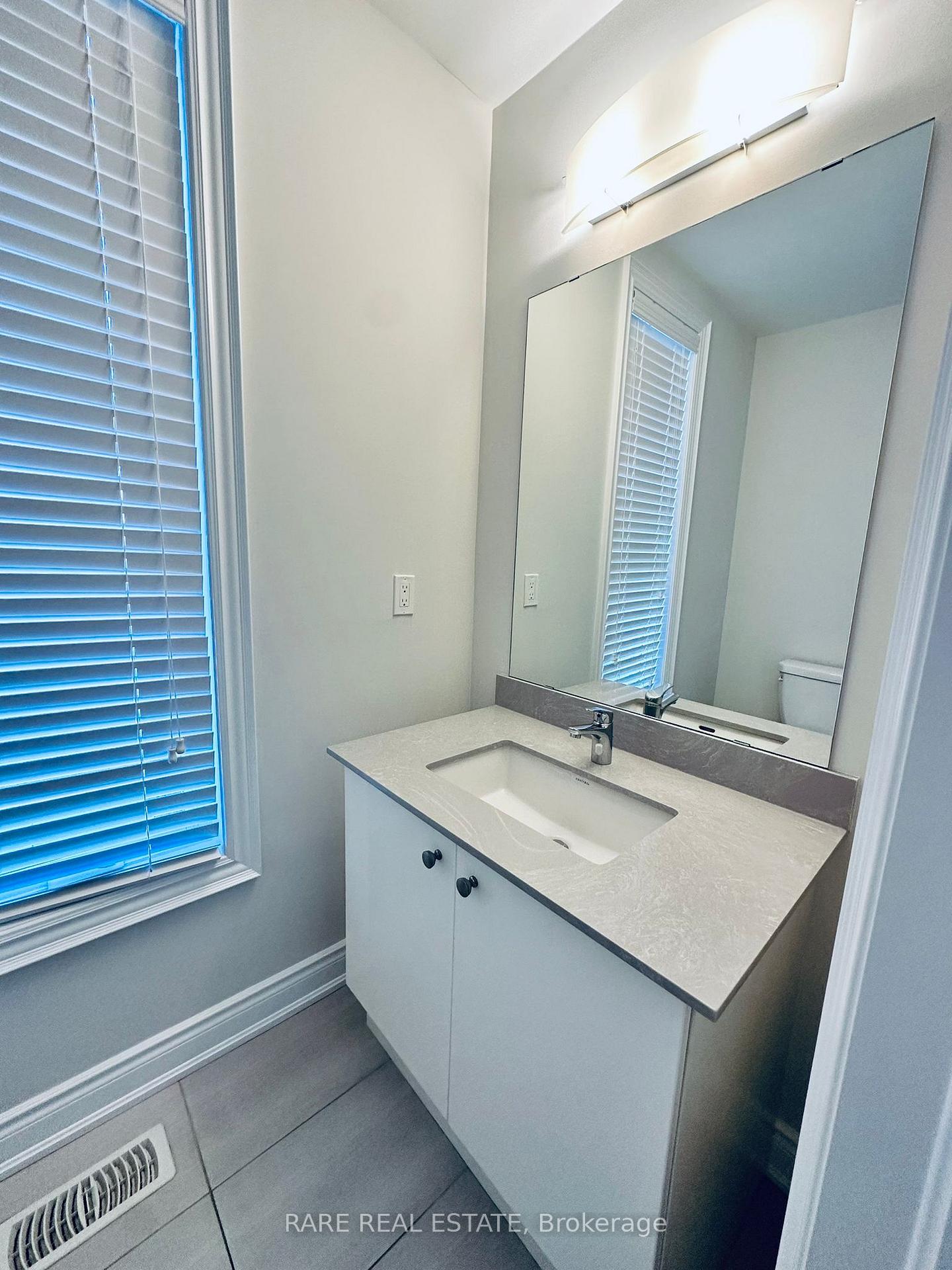 Photo 10 of 1493 Blackmore Street E, Innisfil, Alcona — HOMEH