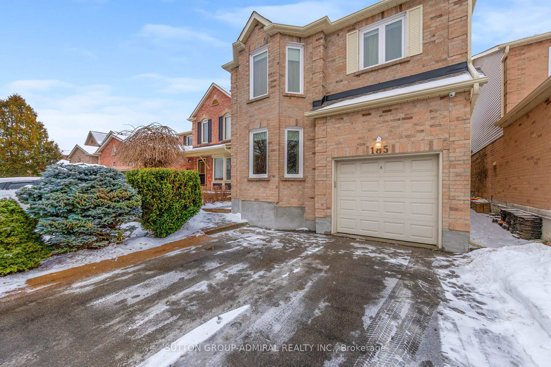Photo 1 of 185 Chelwood Drive, Vaughan, Brownridge — HOMEH