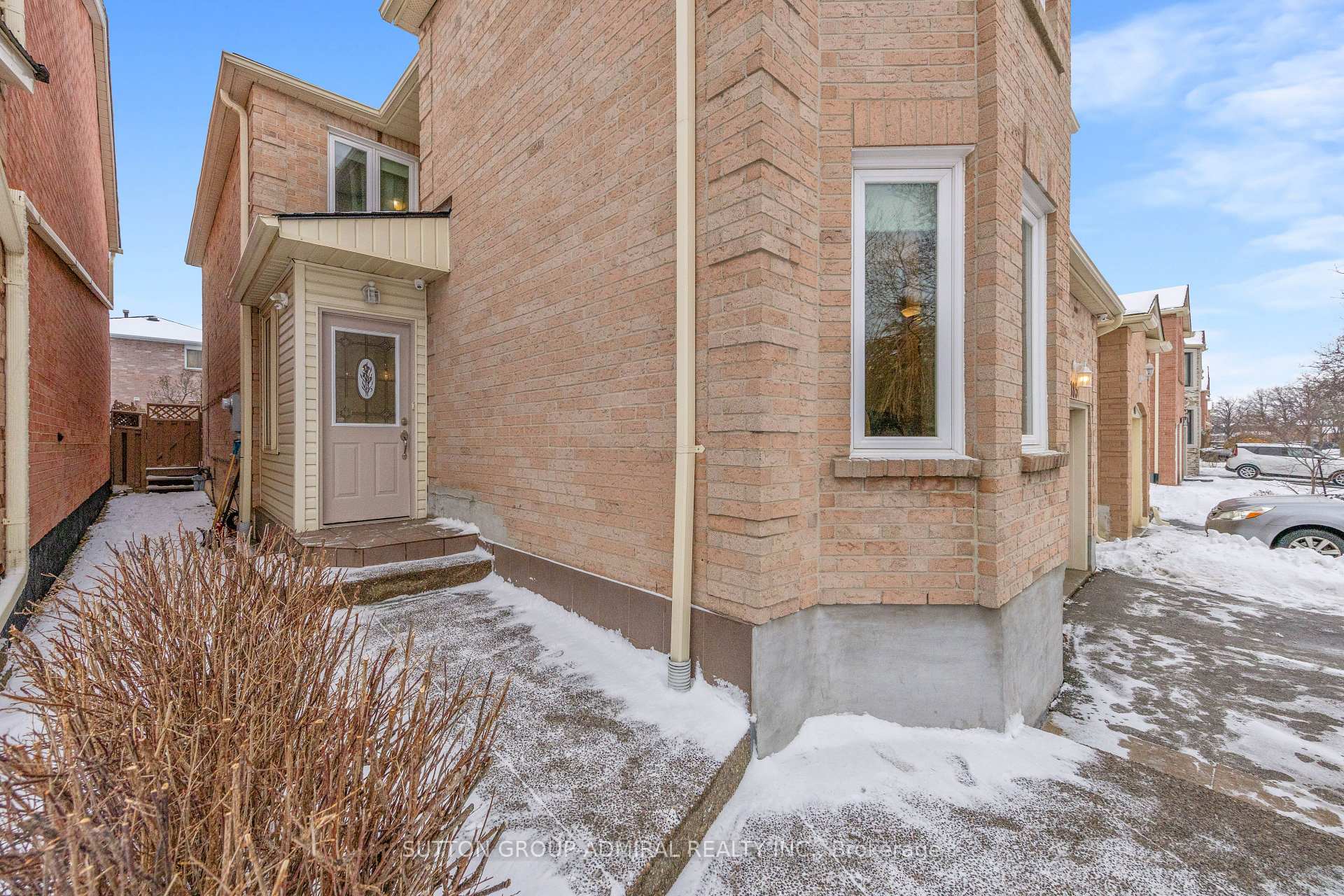 Photo 2 of 185 Chelwood Drive, Vaughan, Brownridge — HOMEH