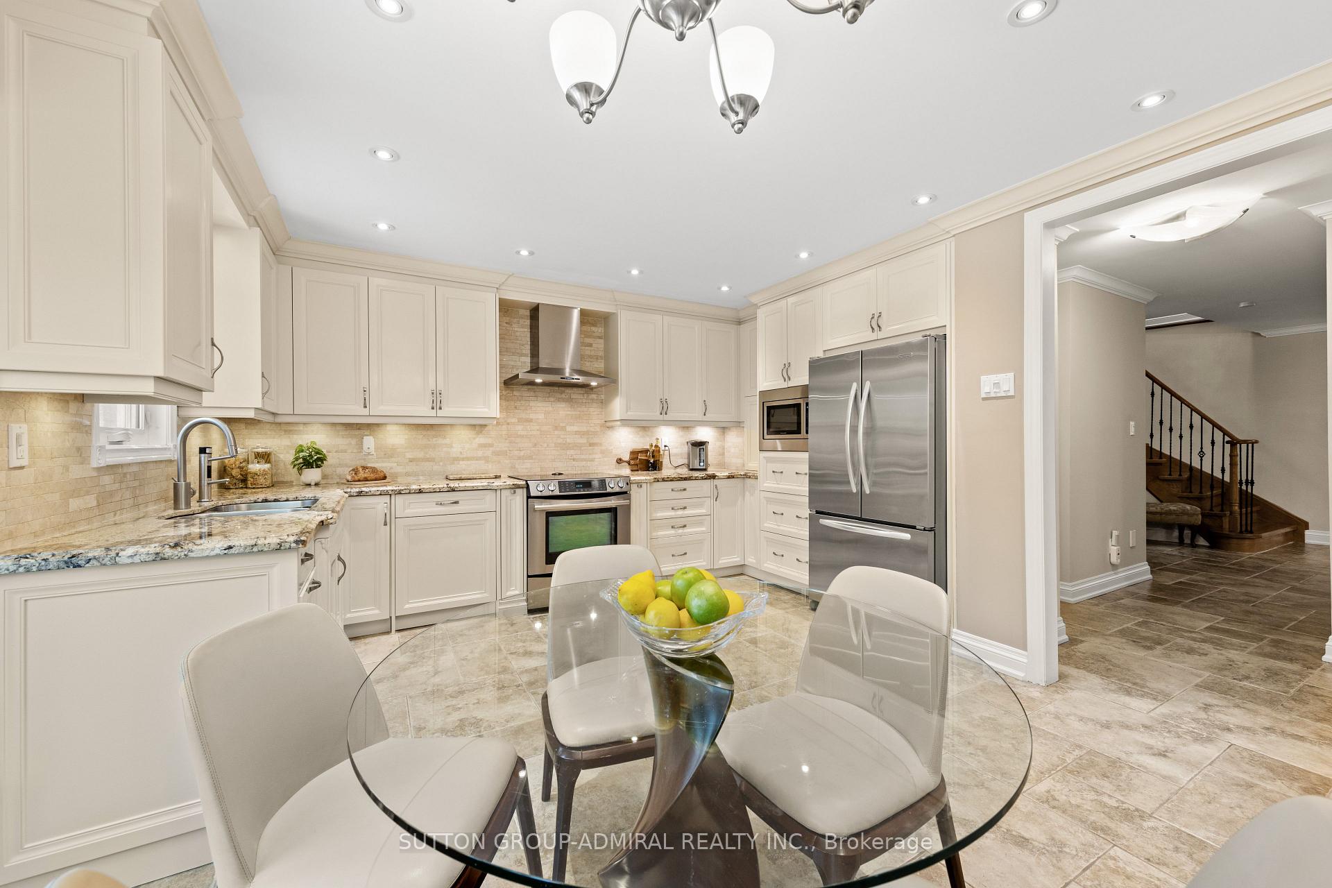 Photo 13 of 185 Chelwood Drive, Vaughan, Brownridge — HOMEH
