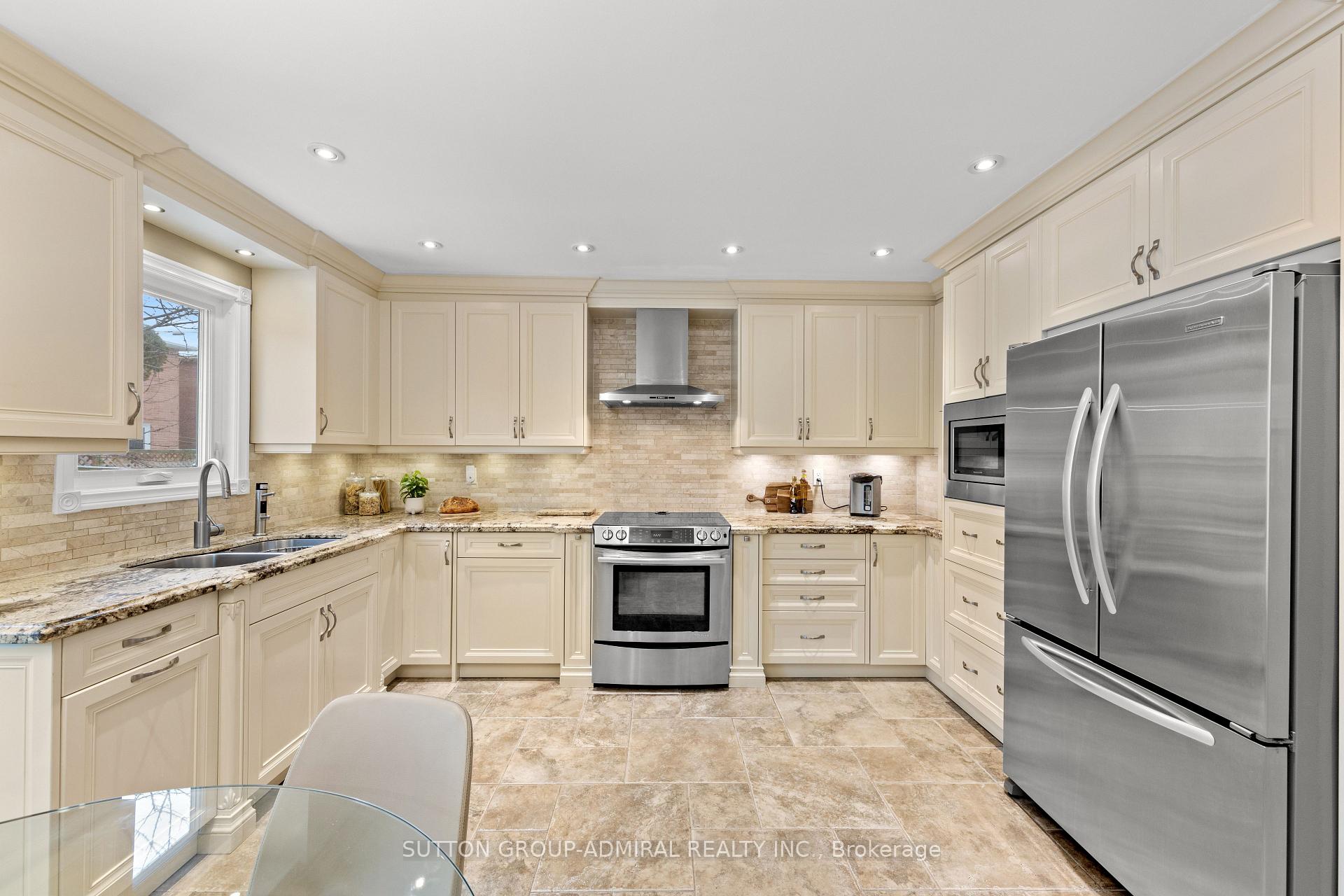 Photo 14 of 185 Chelwood Drive, Vaughan, Brownridge — HOMEH