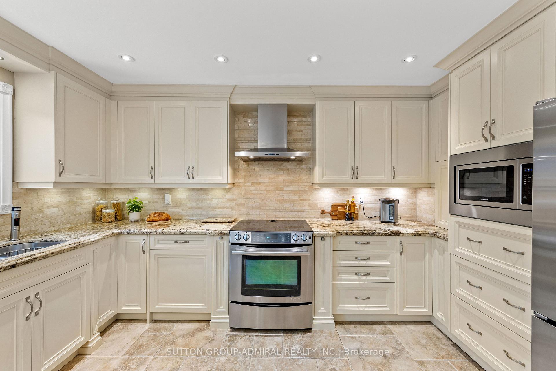 Photo 15 of 185 Chelwood Drive, Vaughan, Brownridge — HOMEH