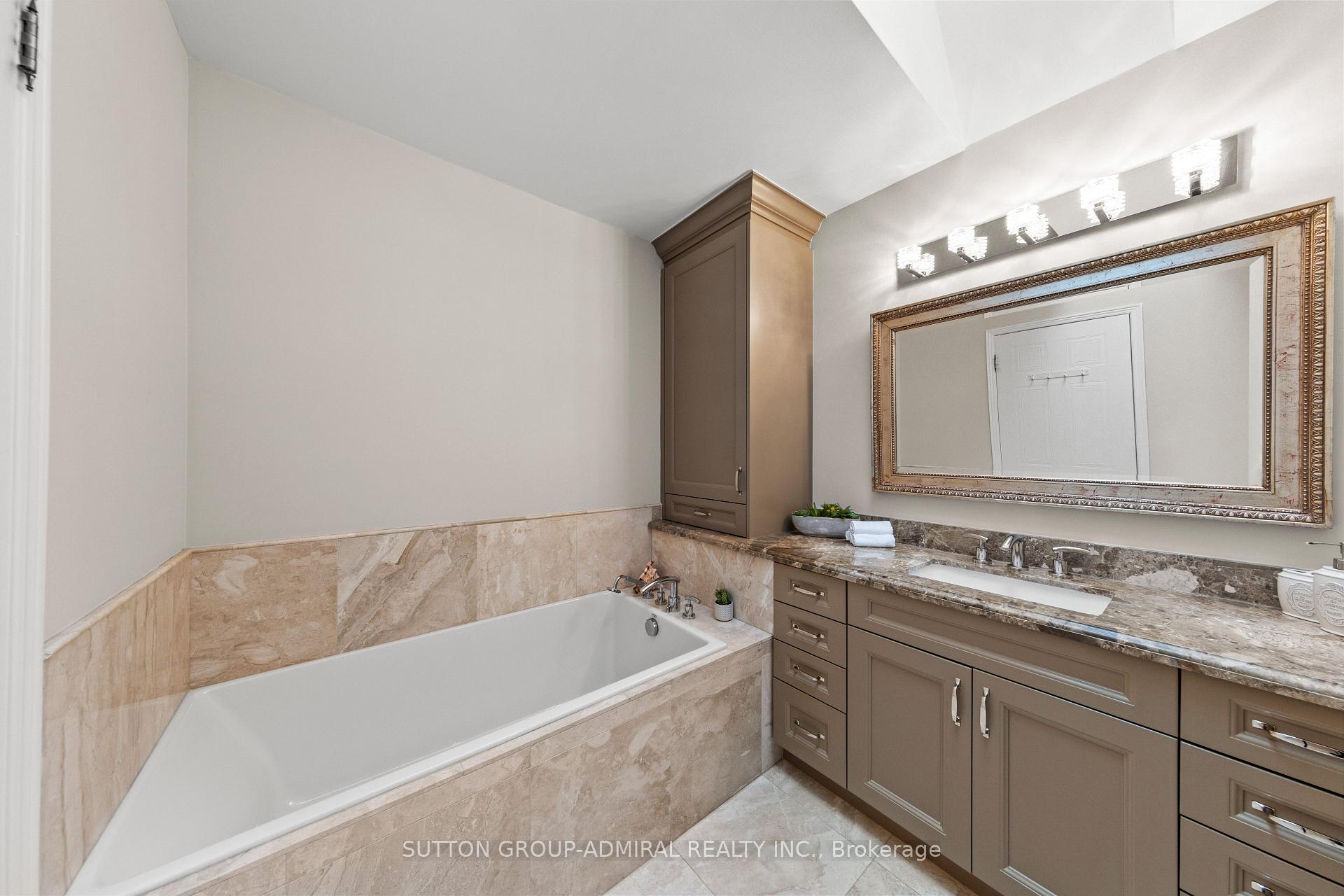 Photo 30 of 185 Chelwood Drive, Vaughan, Brownridge — HOMEH