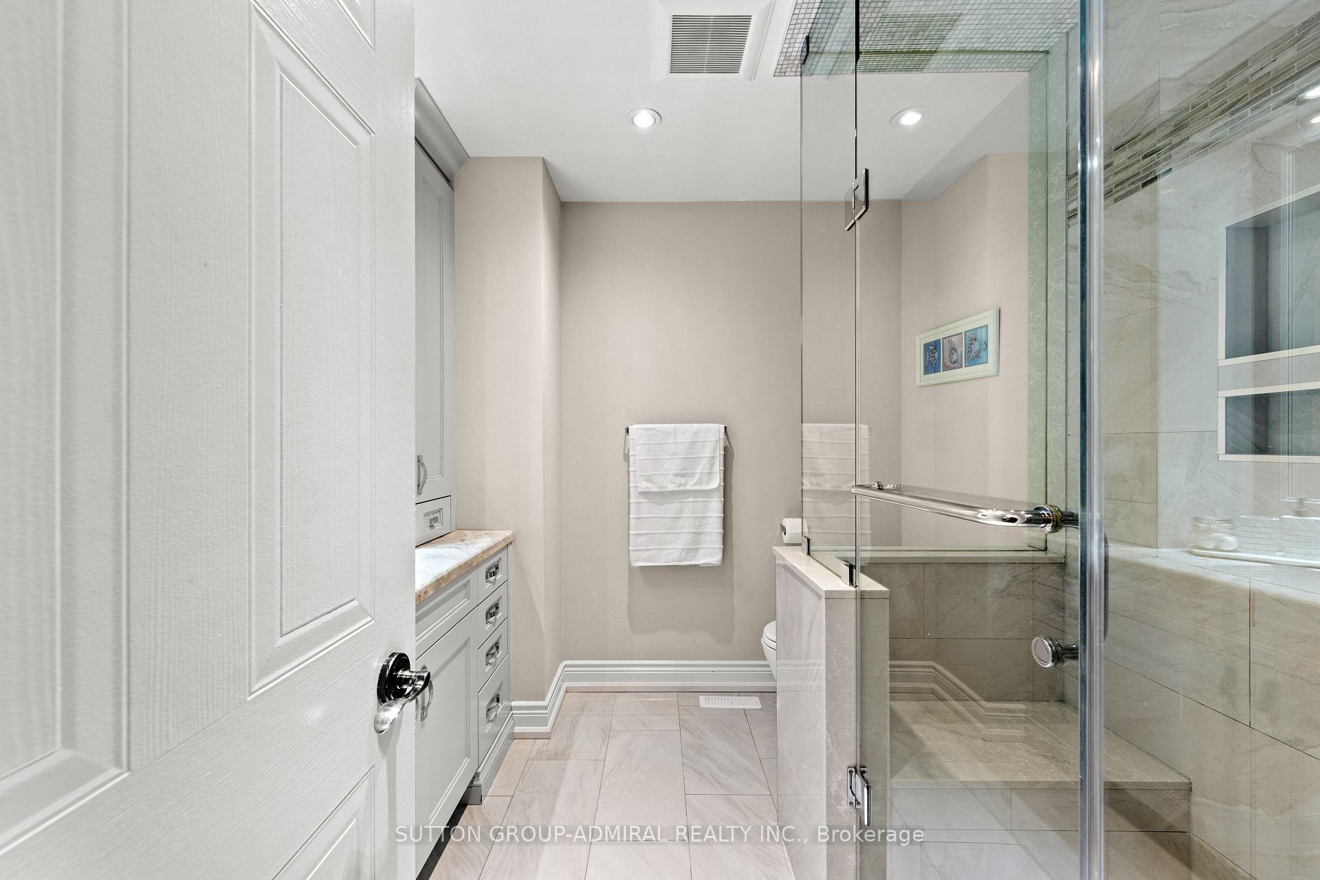 Photo 35 of 185 Chelwood Drive, Vaughan, Brownridge — HOMEH