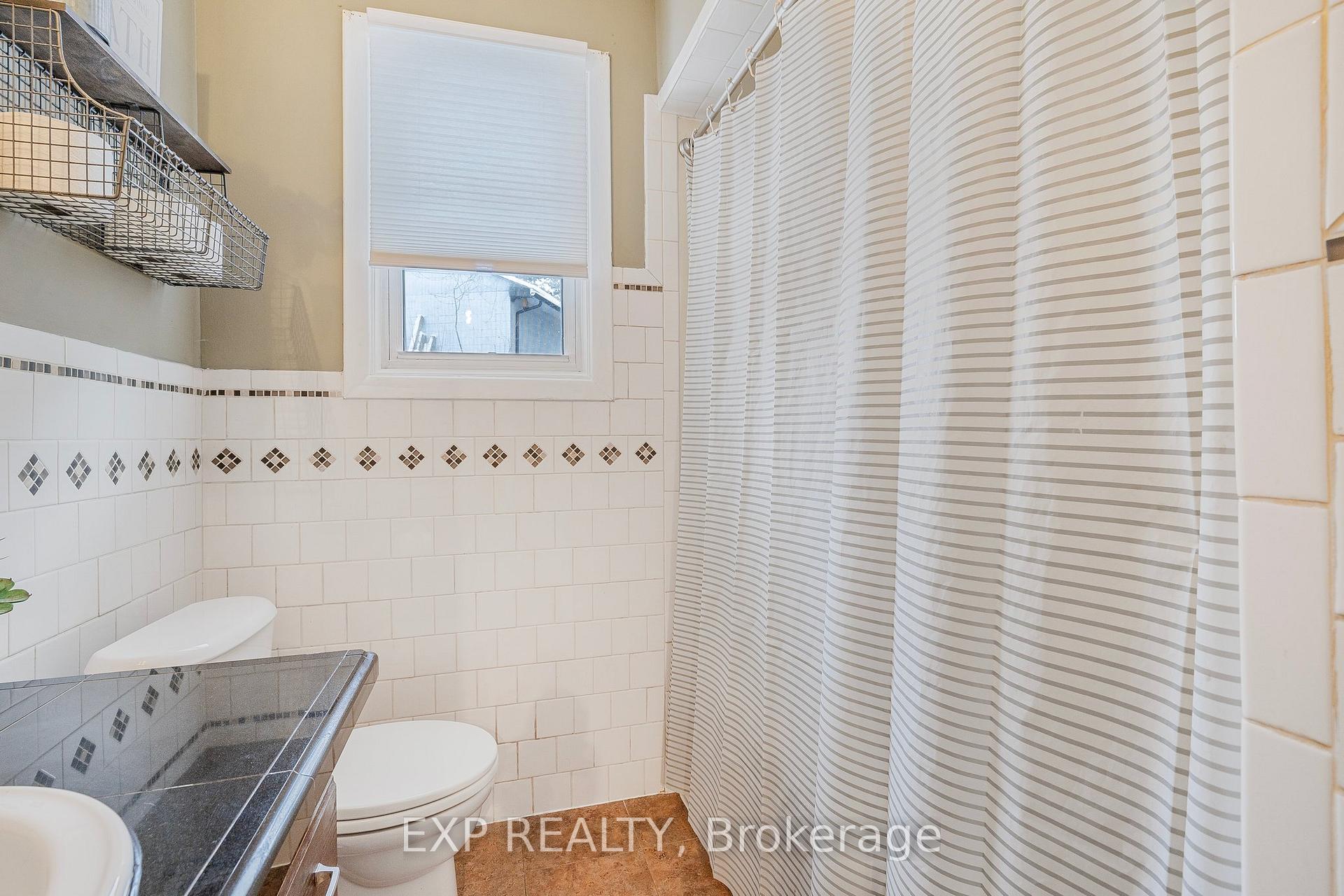 Photo 22 of 25 Kemano Road, Aurora, Aurora Heights — HOMEH