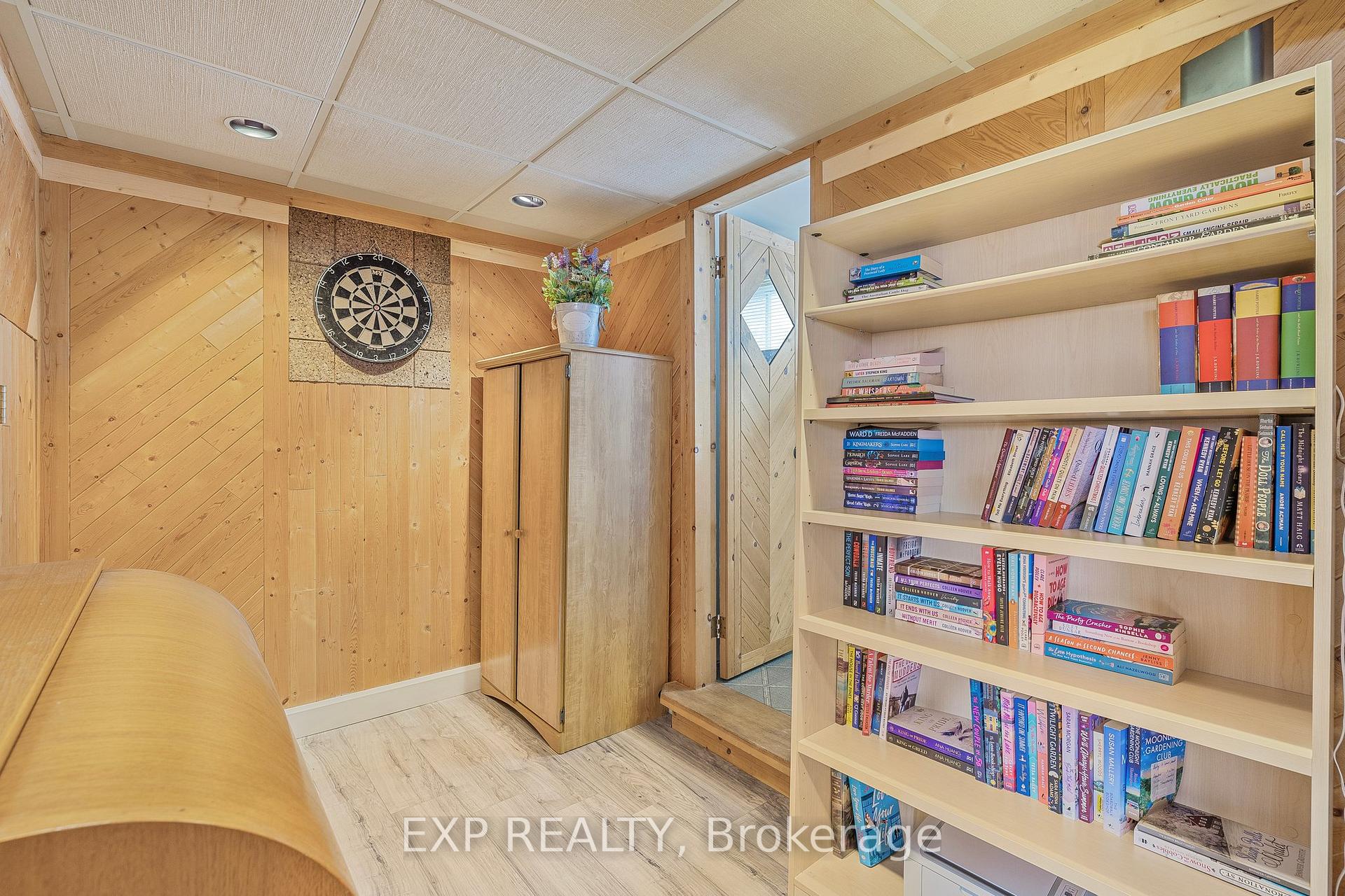 Photo 35 of 25 Kemano Road, Aurora, Aurora Heights — HOMEH