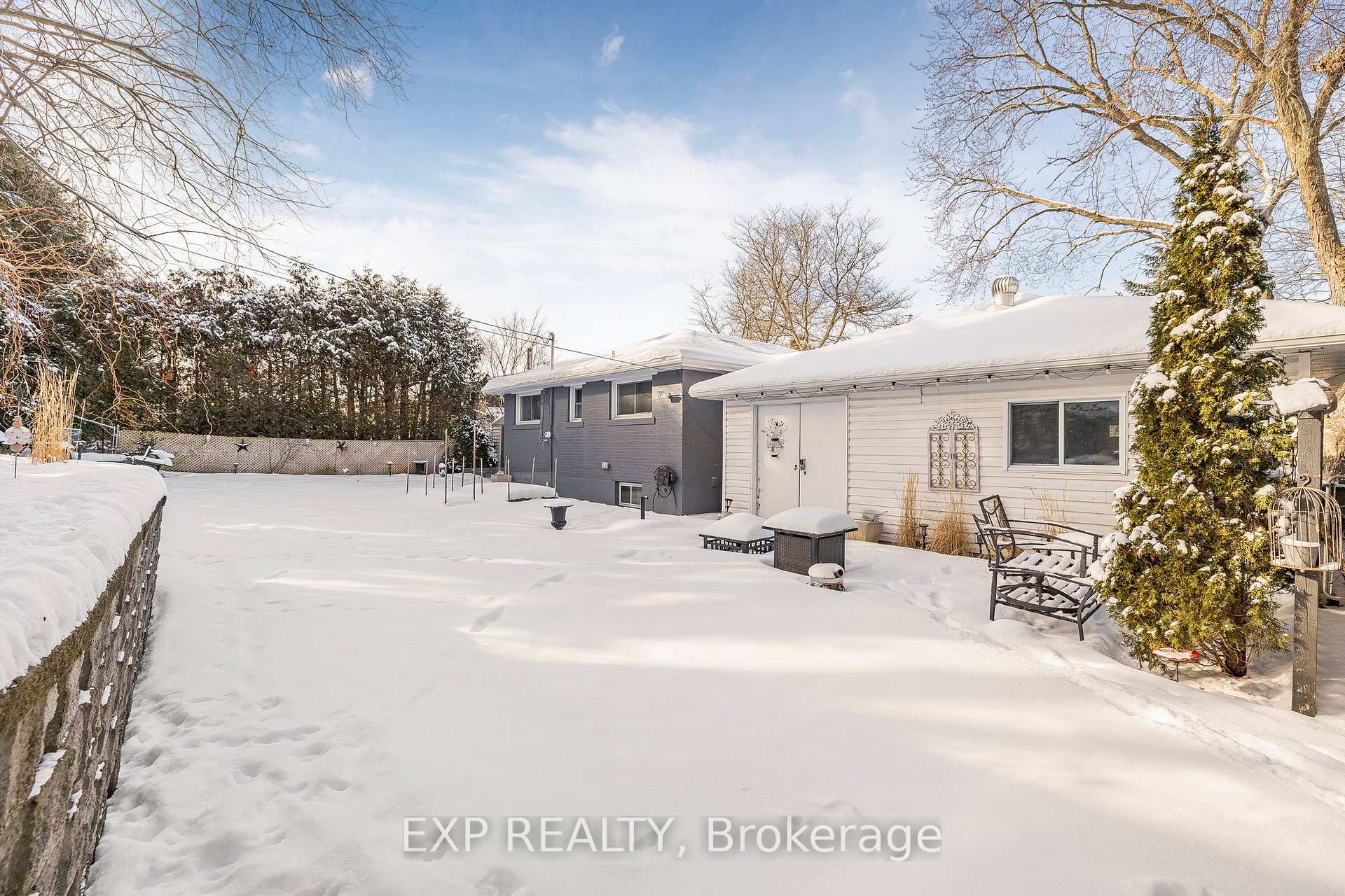 Photo 39 of 25 Kemano Road, Aurora, Aurora Heights — HOMEH
