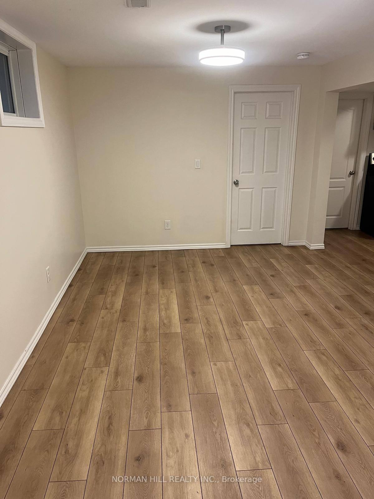 Photo 3 of Unit D, 17 Centre Street, Barrie, Allandale — HOMEH