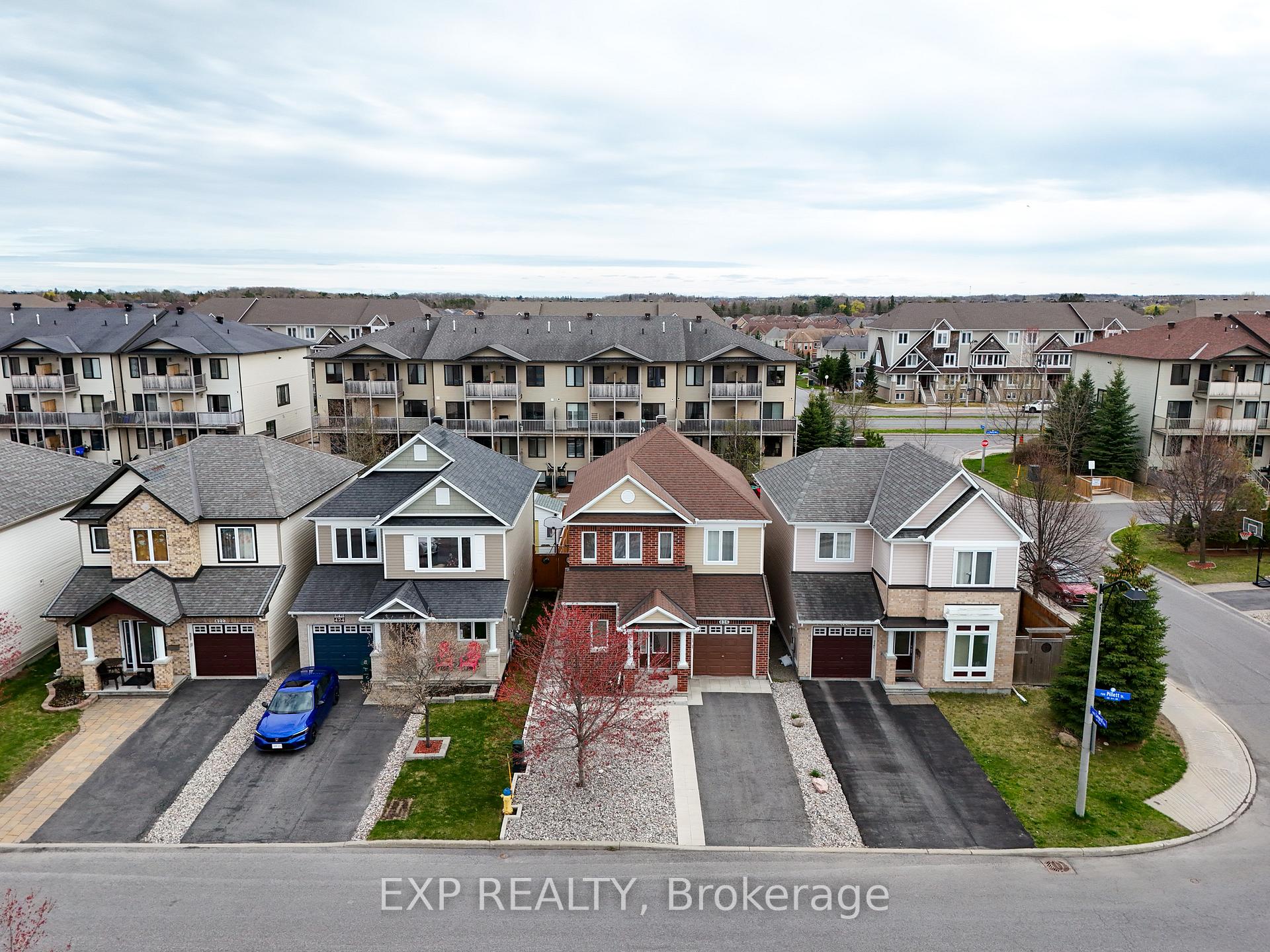 Photo 3 of 426 Pillett Street, Ottawa, Barrhaven - Strandherd — HOMEH