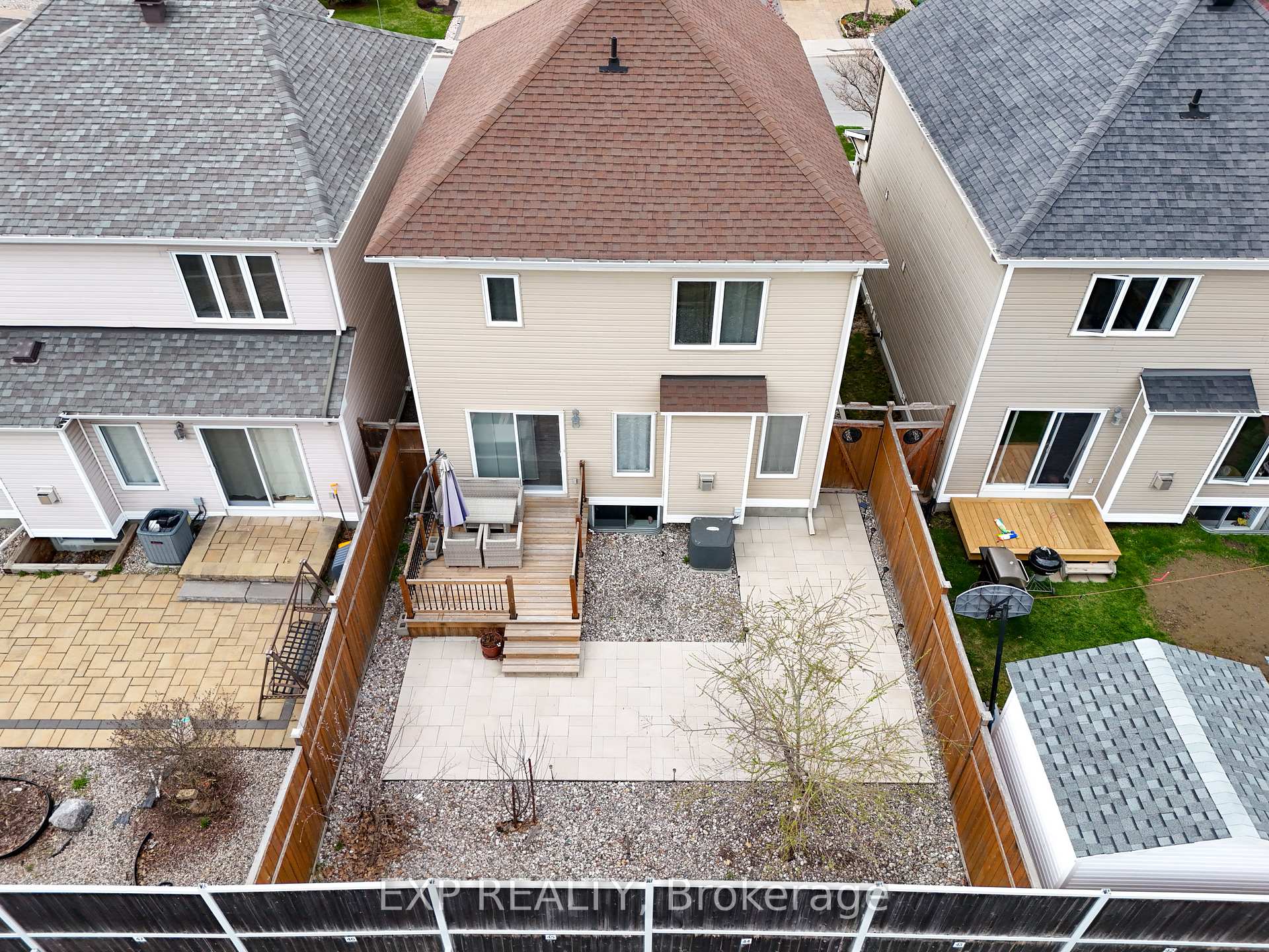 Photo 4 of 426 Pillett Street, Ottawa, Barrhaven - Strandherd — HOMEH