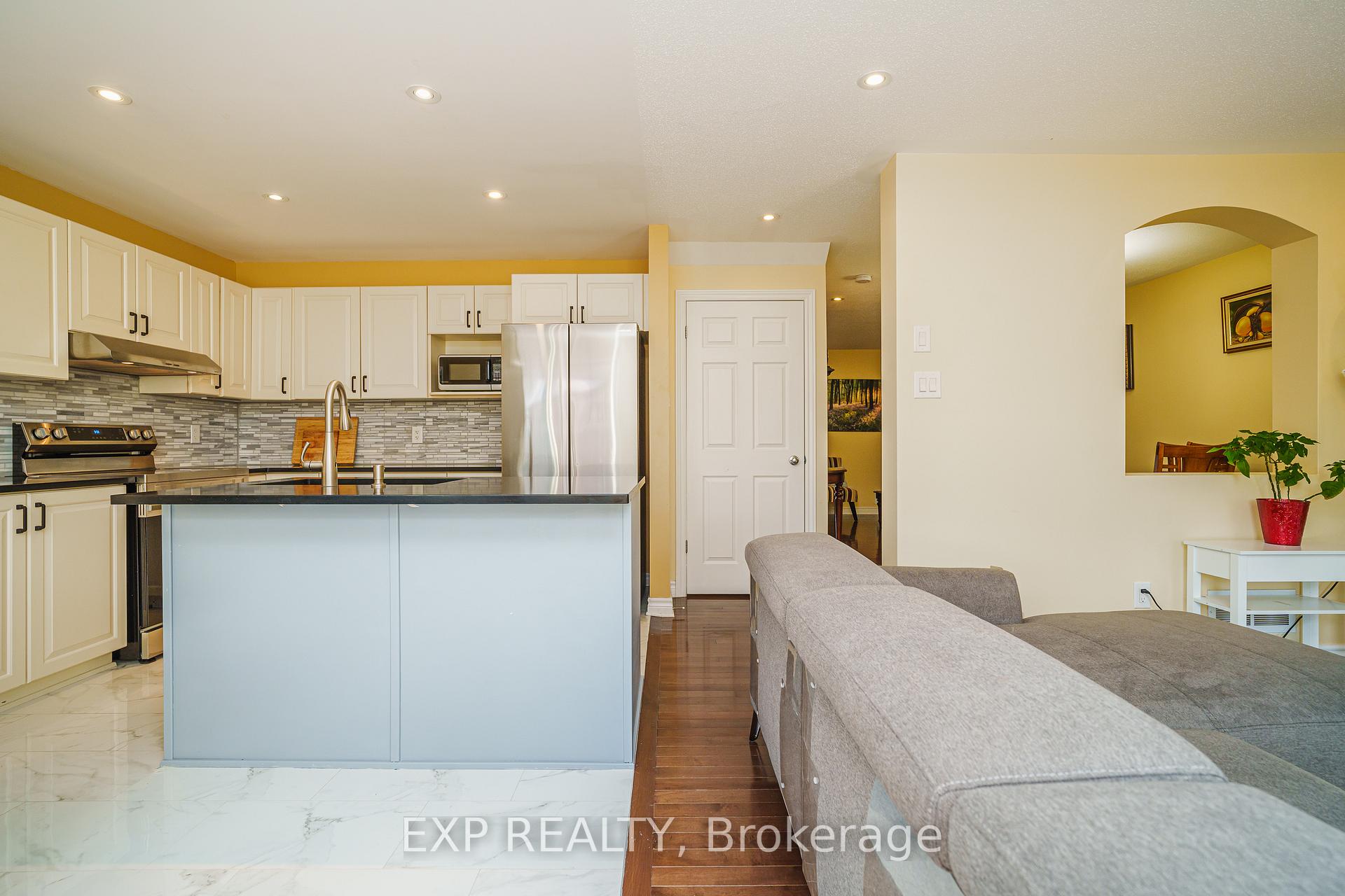 Photo 19 of 426 Pillett Street, Ottawa, Barrhaven - Strandherd — HOMEH