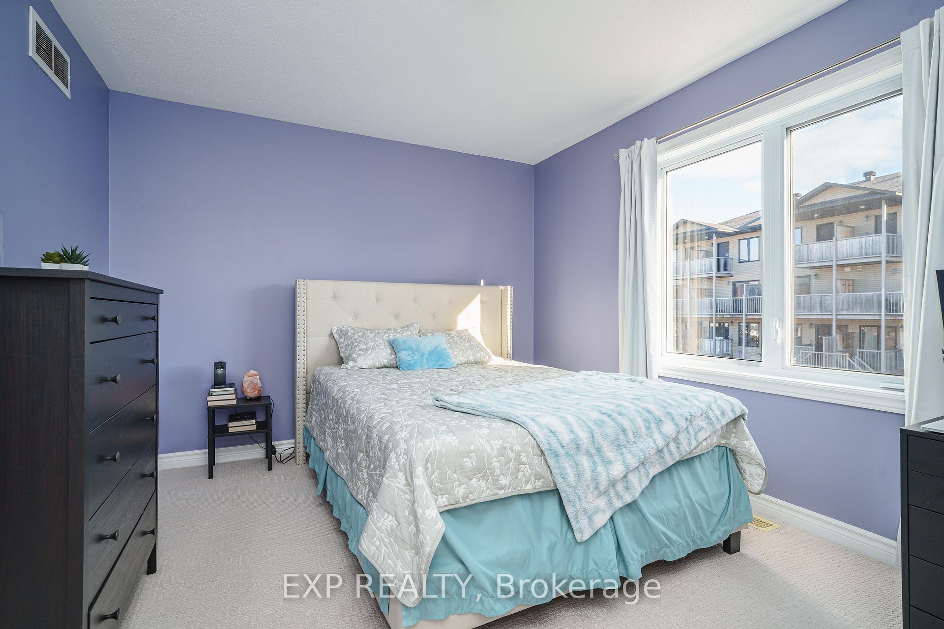 Photo 33 of 426 Pillett Street, Ottawa, Barrhaven - Strandherd — HOMEH