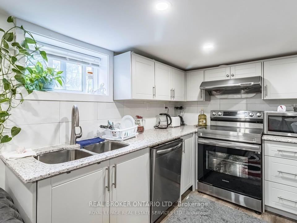 Photo 11 of Unit Bsmt, 92 Mill Street N, Brampton, Downtown Brampton — HOMEH