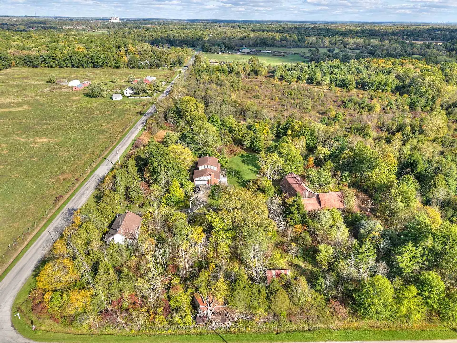 Photo 22 of 925 Carl Road, Welland, Cooks Mills — HOMEH
