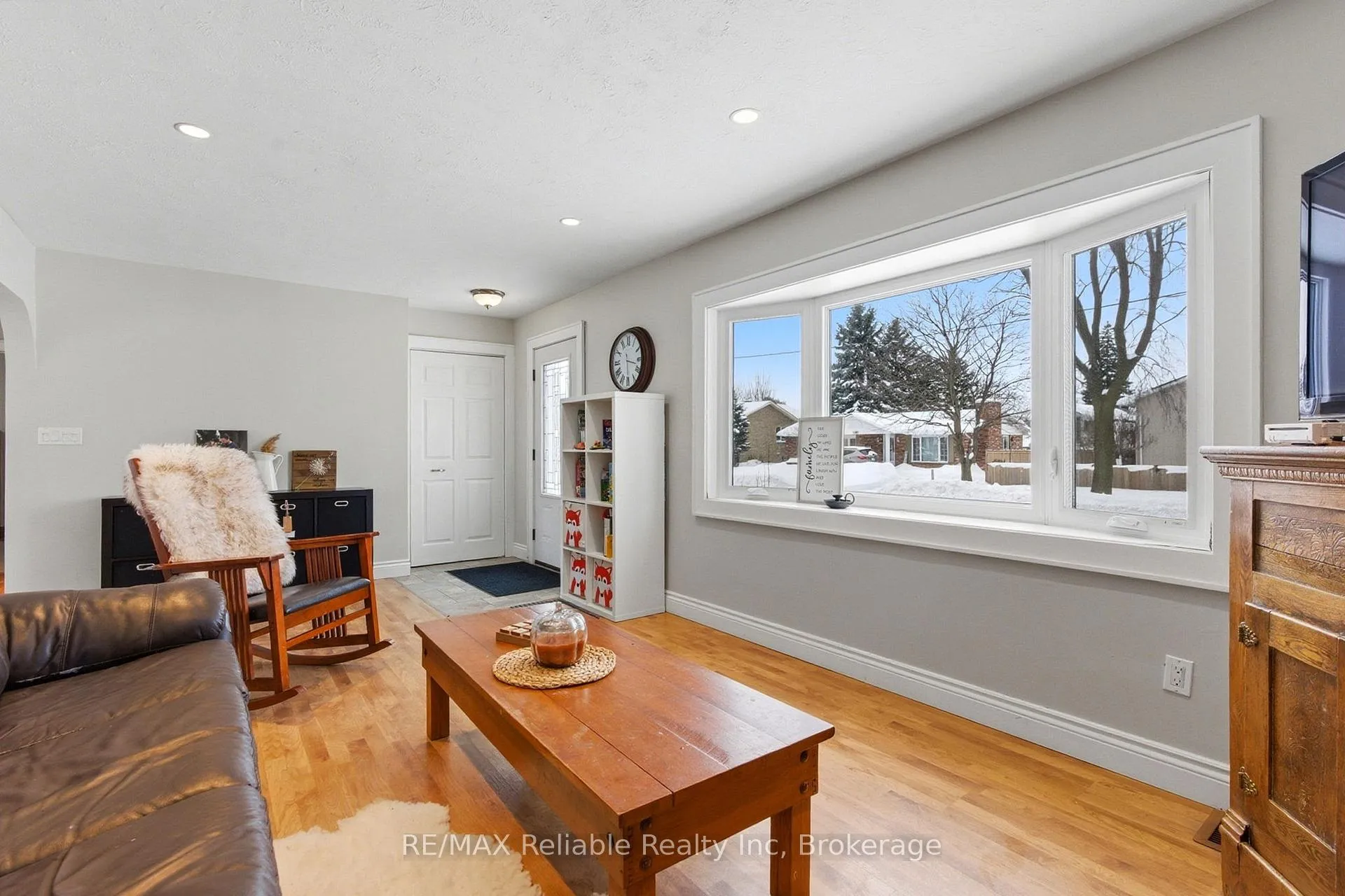 Photo 9 of 116 Oxford Street, Goderich, Goderich (Town) — HOMEH