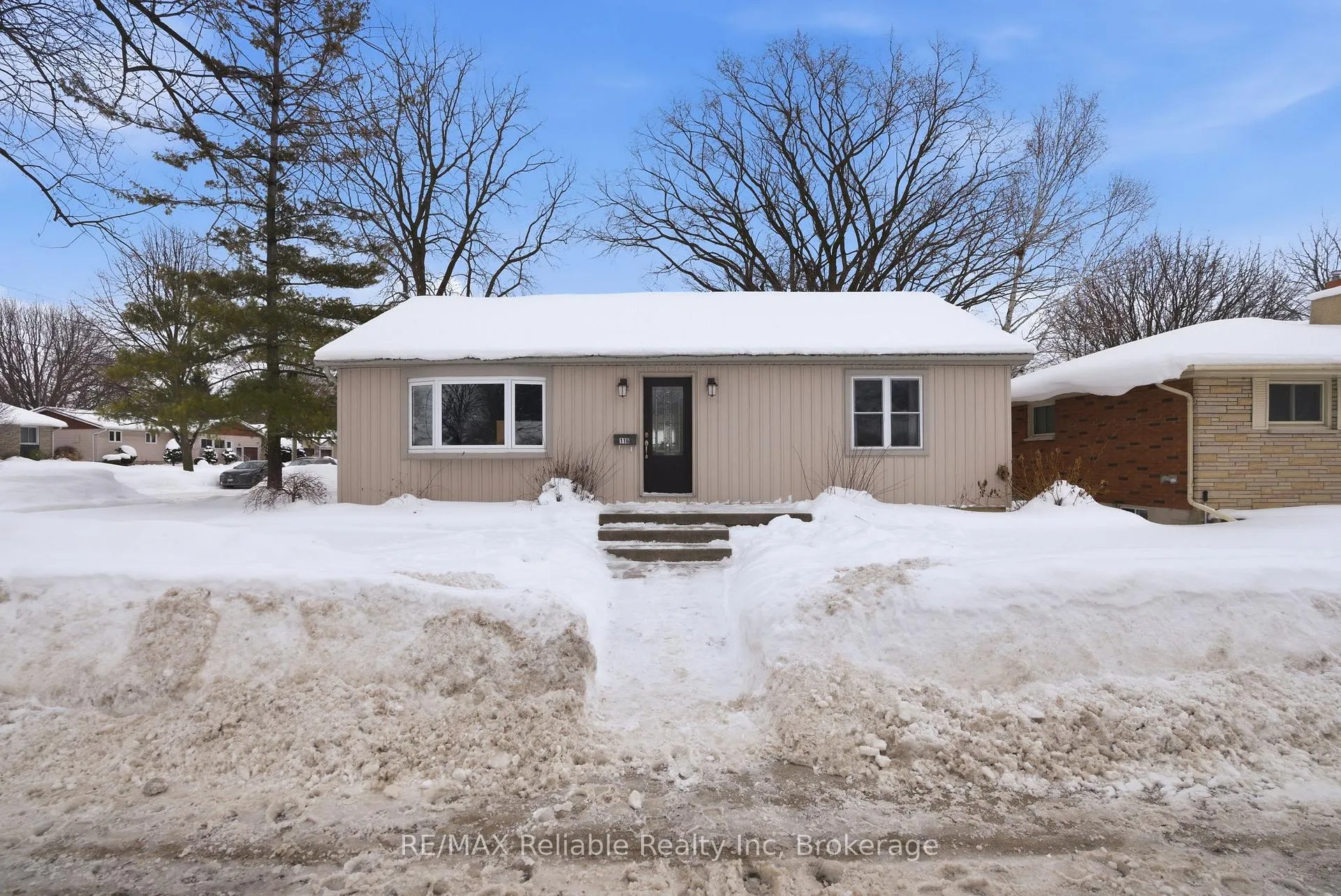 Photo 28 of 116 Oxford Street, Goderich, Goderich (Town) — HOMEH