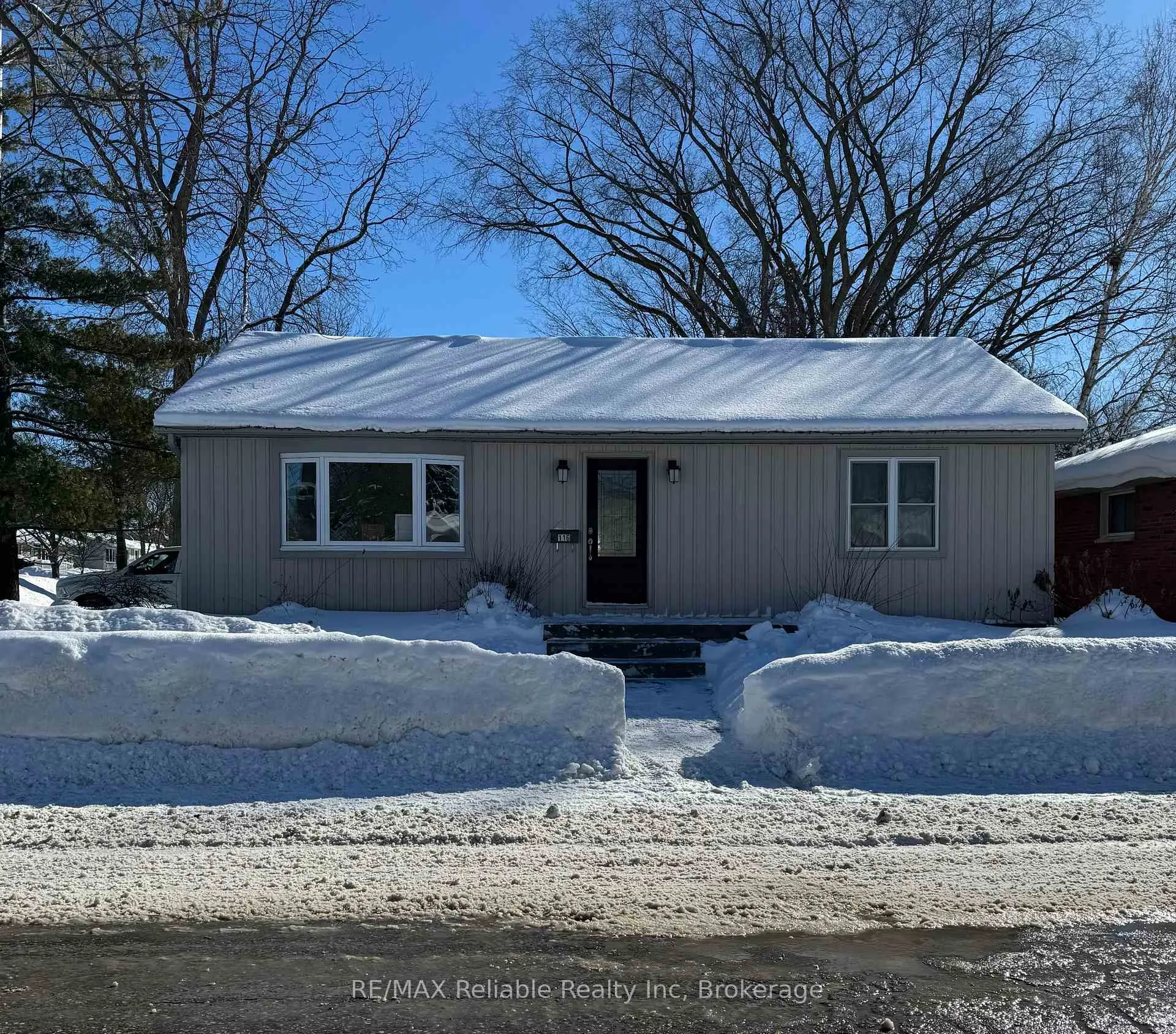 Photo 29 of 116 Oxford Street, Goderich, Goderich (Town) — HOMEH