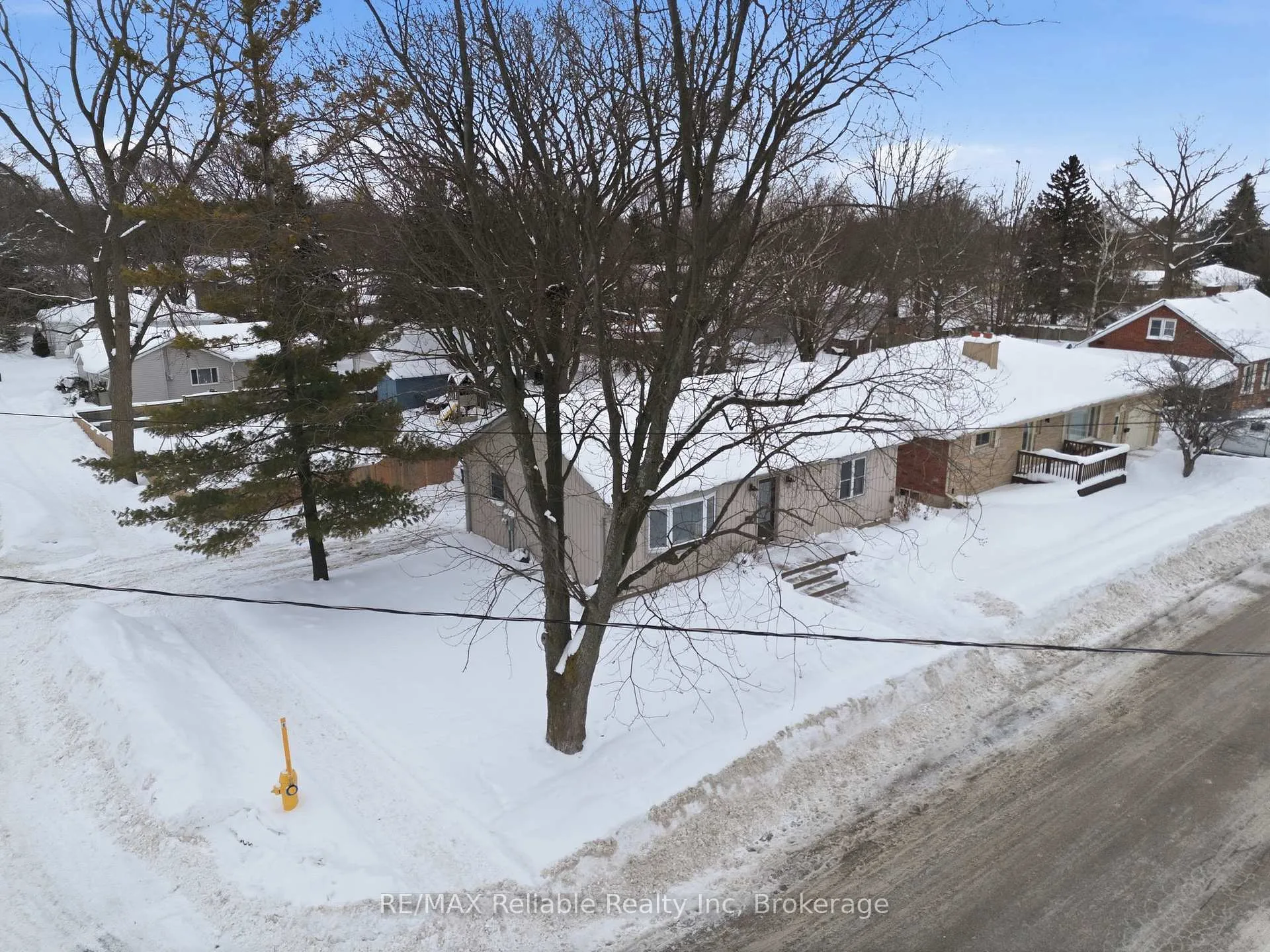 Photo 31 of 116 Oxford Street, Goderich, Goderich (Town) — HOMEH