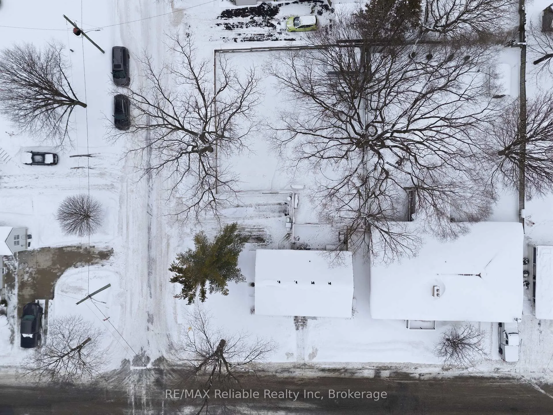 Photo 32 of 116 Oxford Street, Goderich, Goderich (Town) — HOMEH