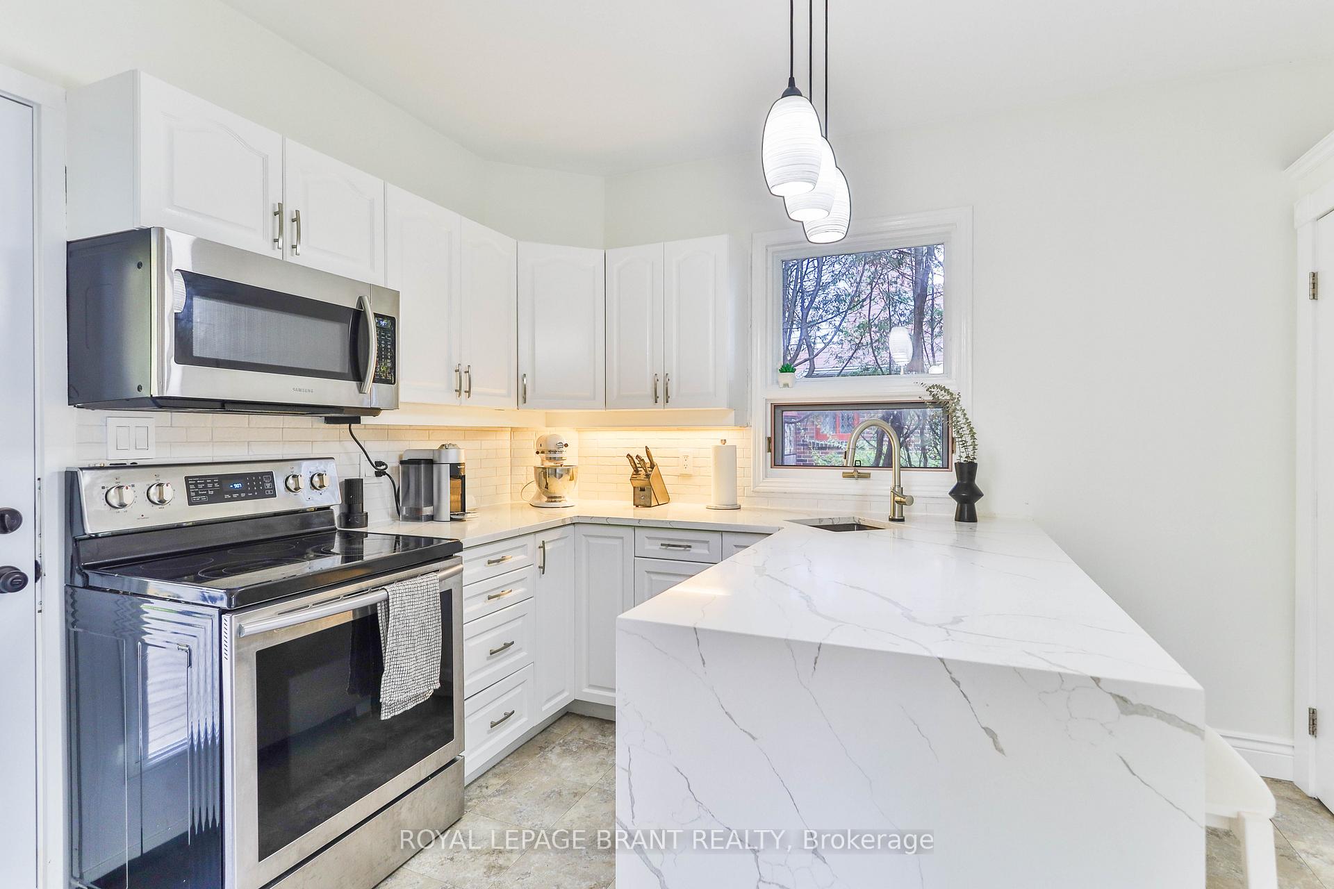 Photo 9 of 33 Baird Street, Brant, Paris — HOMEH