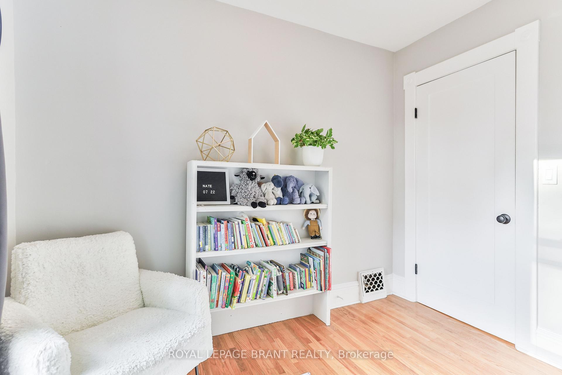 Photo 24 of 33 Baird Street, Brant, Paris — HOMEH