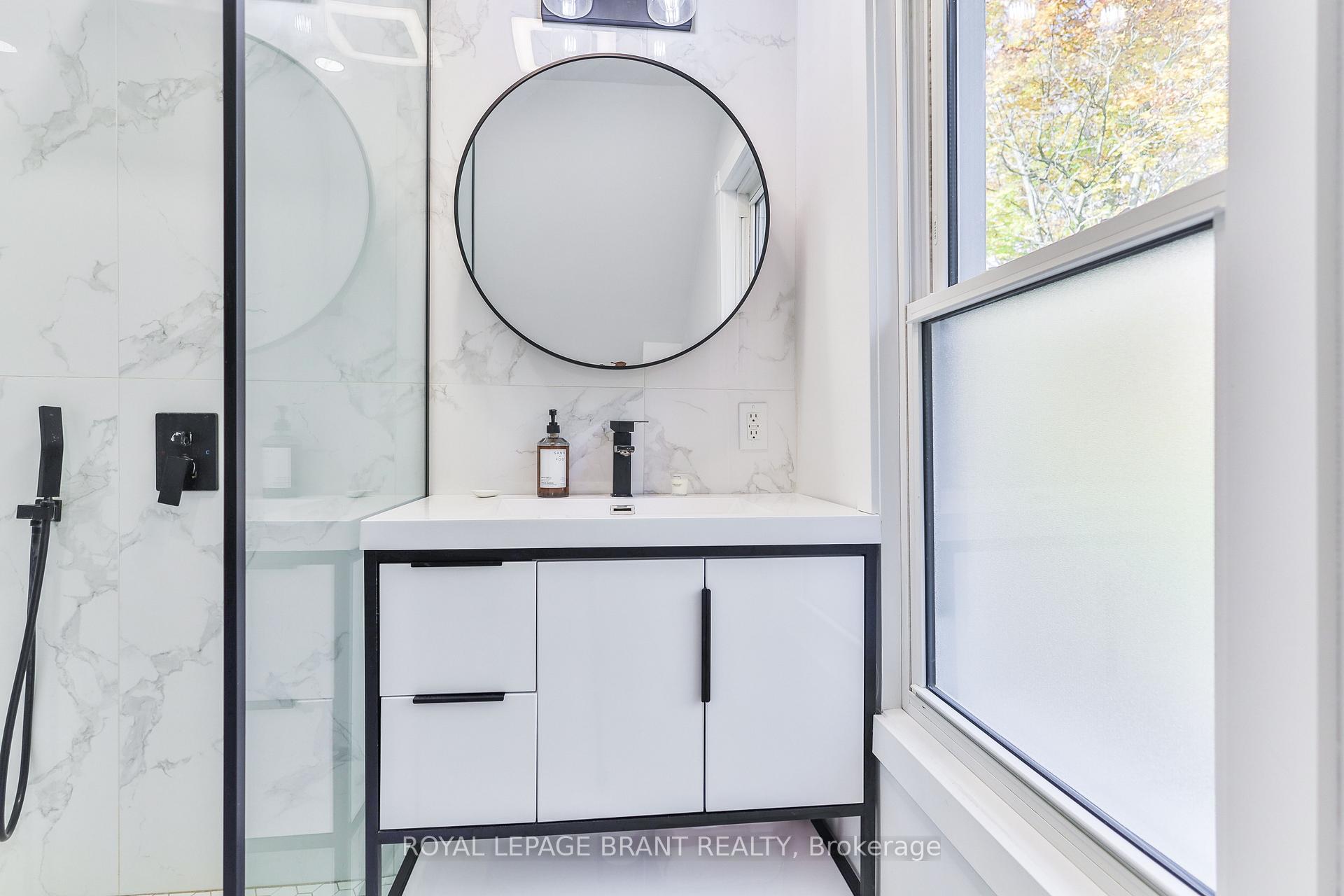 Photo 28 of 33 Baird Street, Brant, Paris — HOMEH