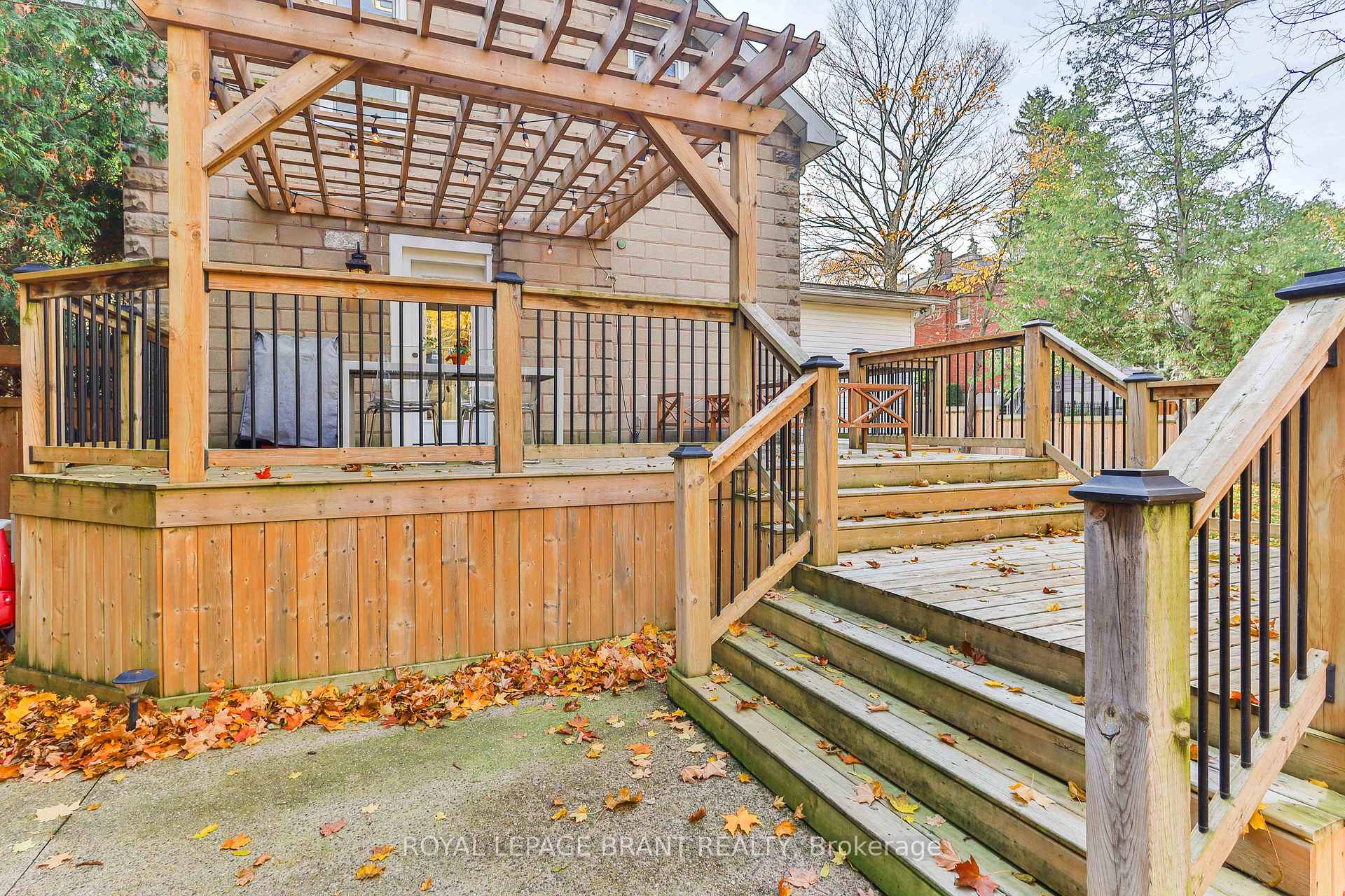 Photo 39 of 33 Baird Street, Brant, Paris — HOMEH