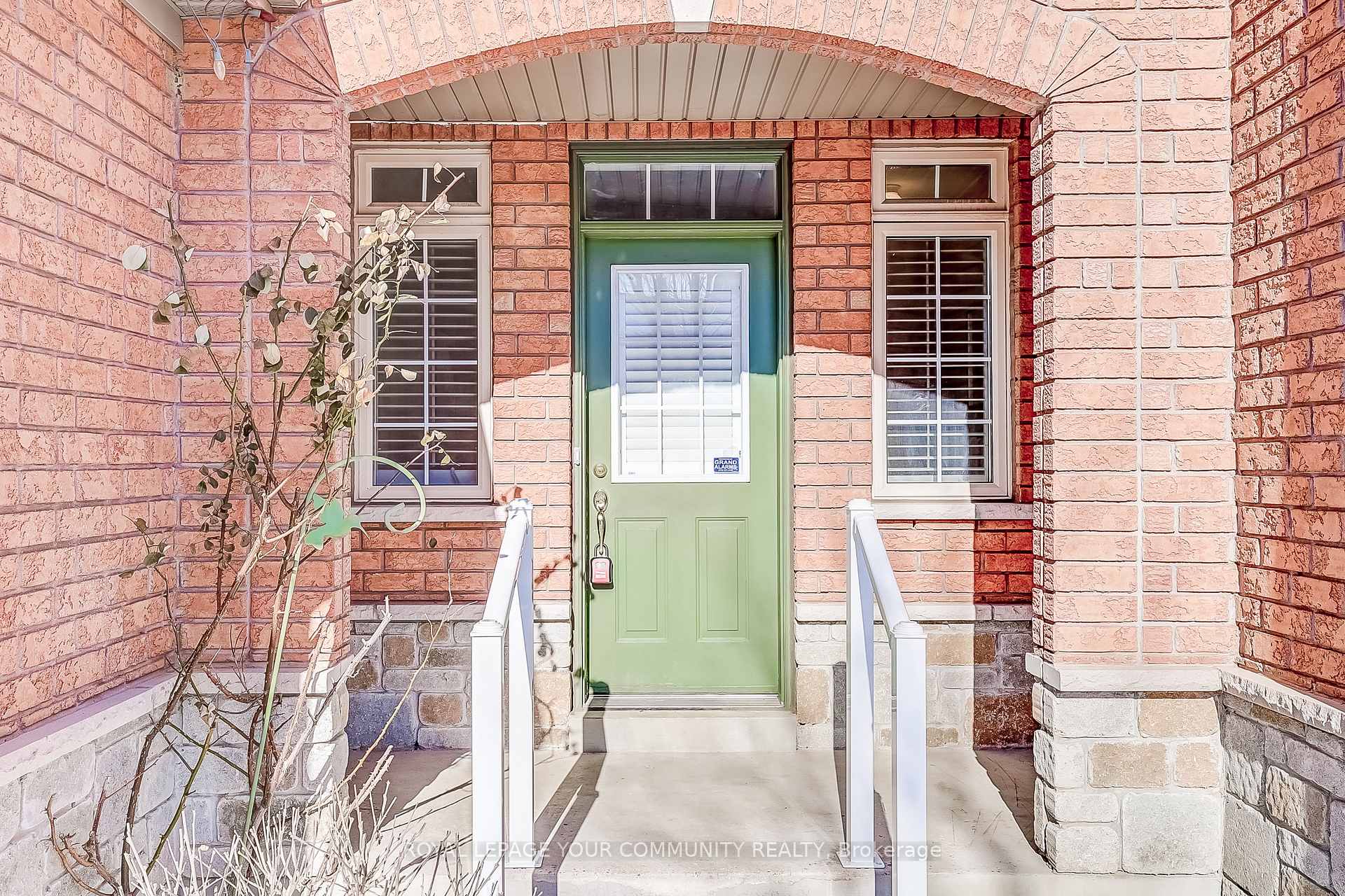Photo 3 of 199 Cabernet Road, Vaughan, Patterson — HOMEH