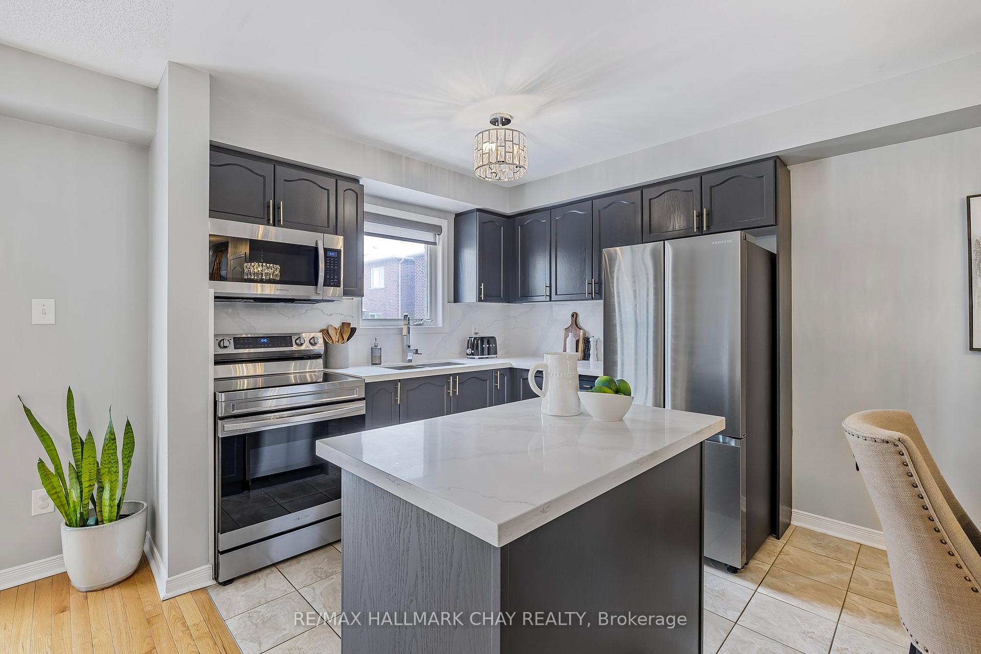 Photo 7 of 69 Todhunter Crescent, Ajax, Northeast Ajax — HOMEH