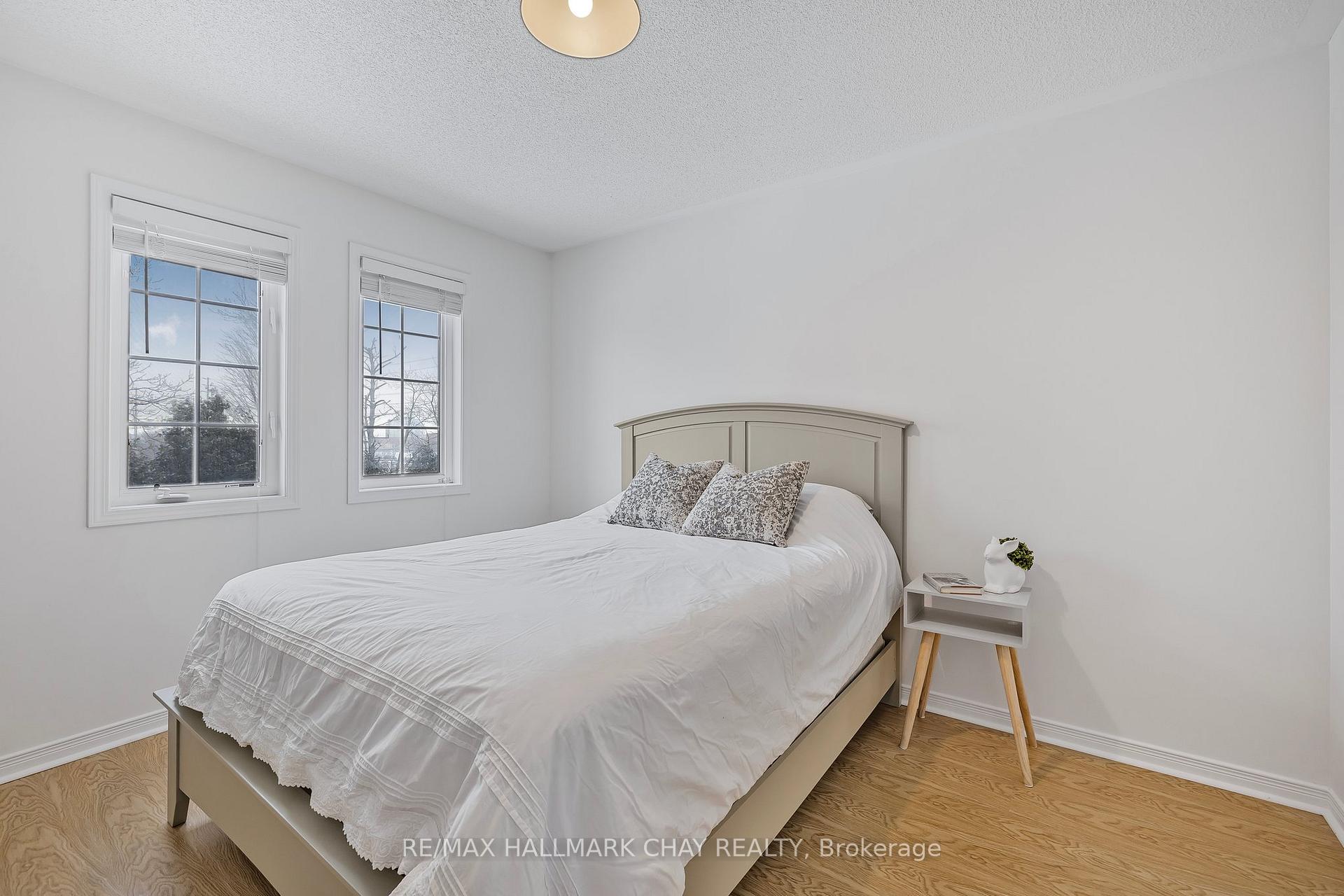 Photo 20 of 69 Todhunter Crescent, Ajax, Northeast Ajax — HOMEH